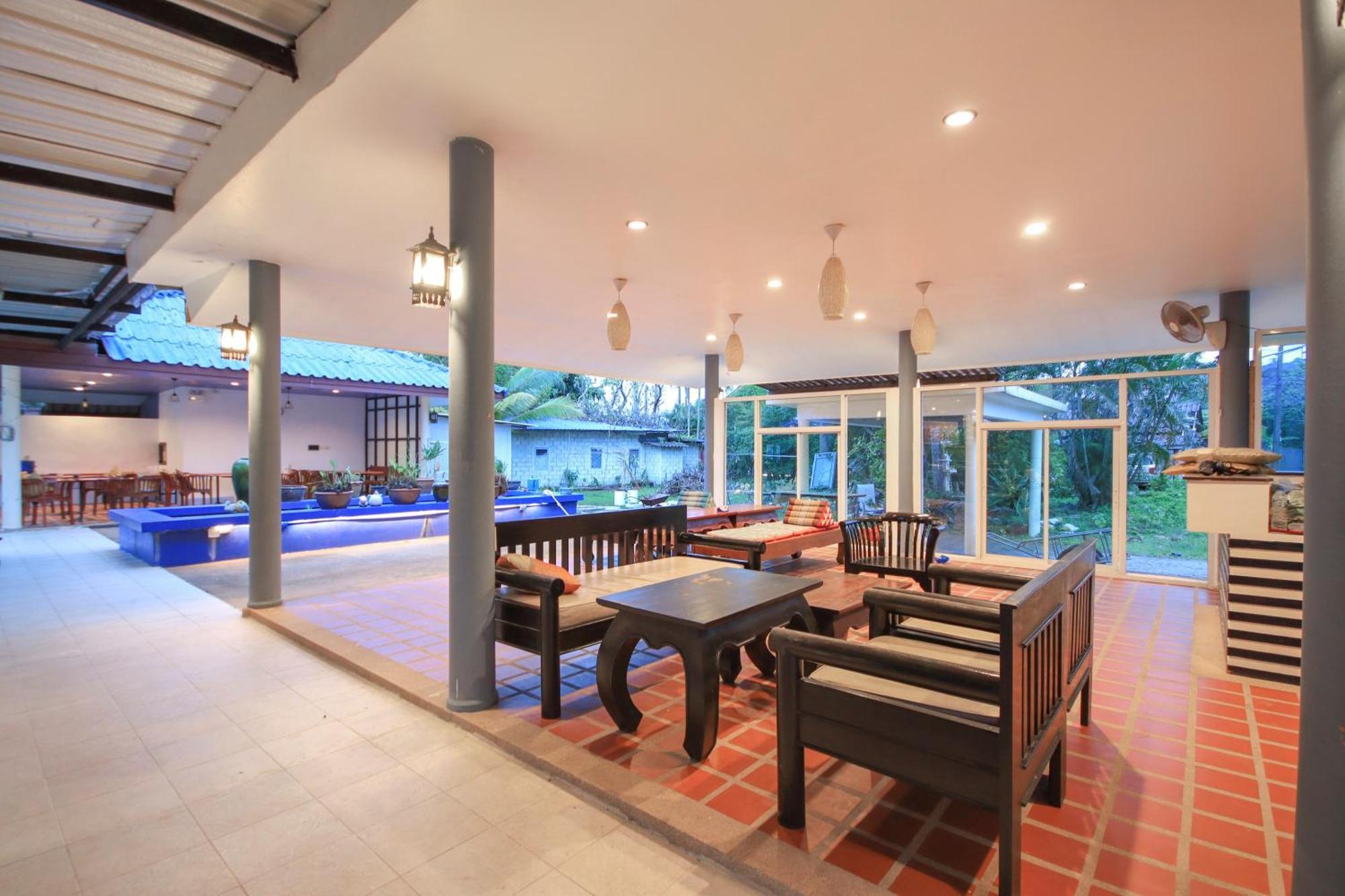 Capital O75345 Praewa Naiyang Phuket Hotel Nai Yang Beach