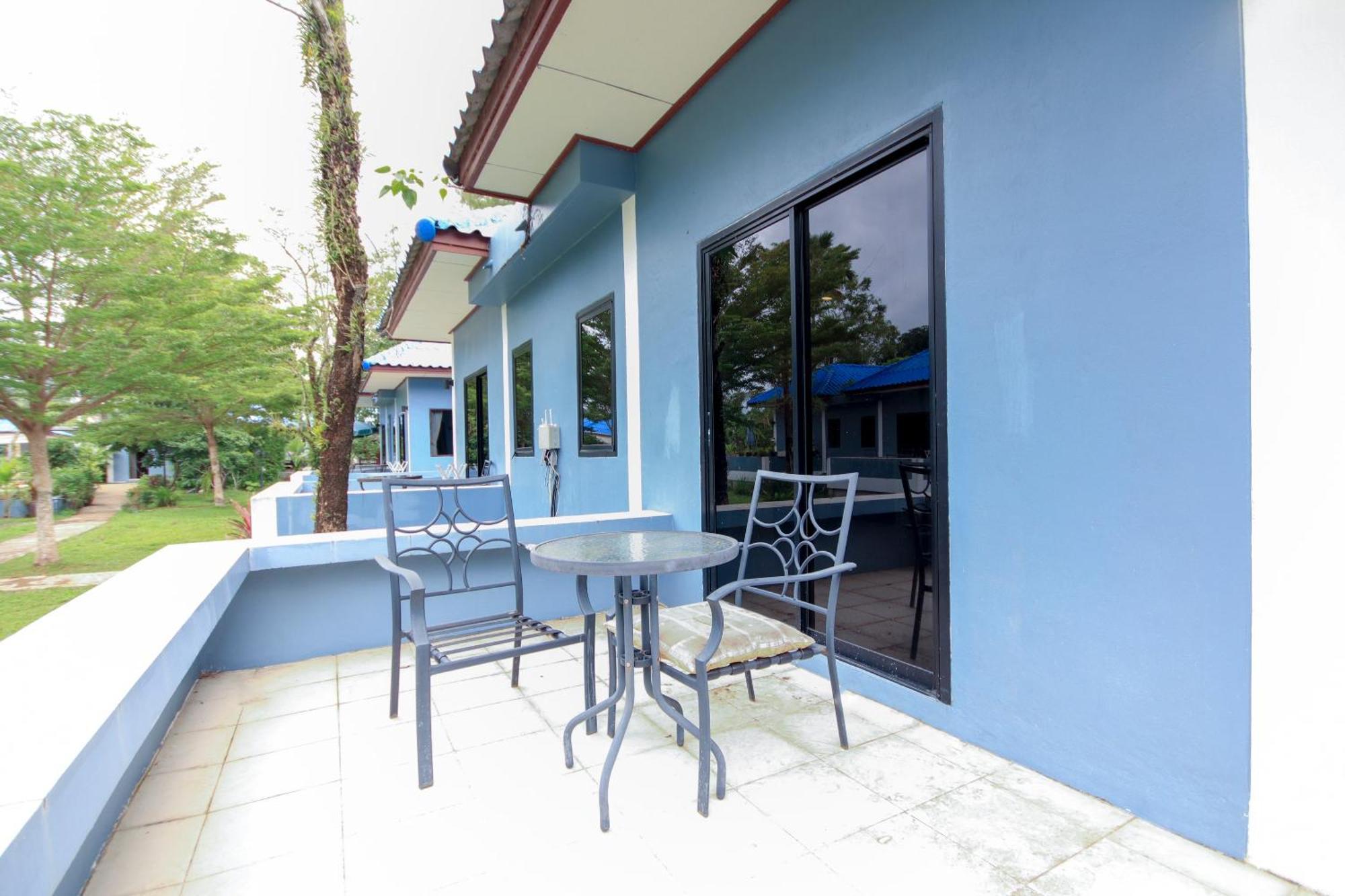 Capital O75345 Praewa Naiyang Phuket Hotel Nai Yang Beach