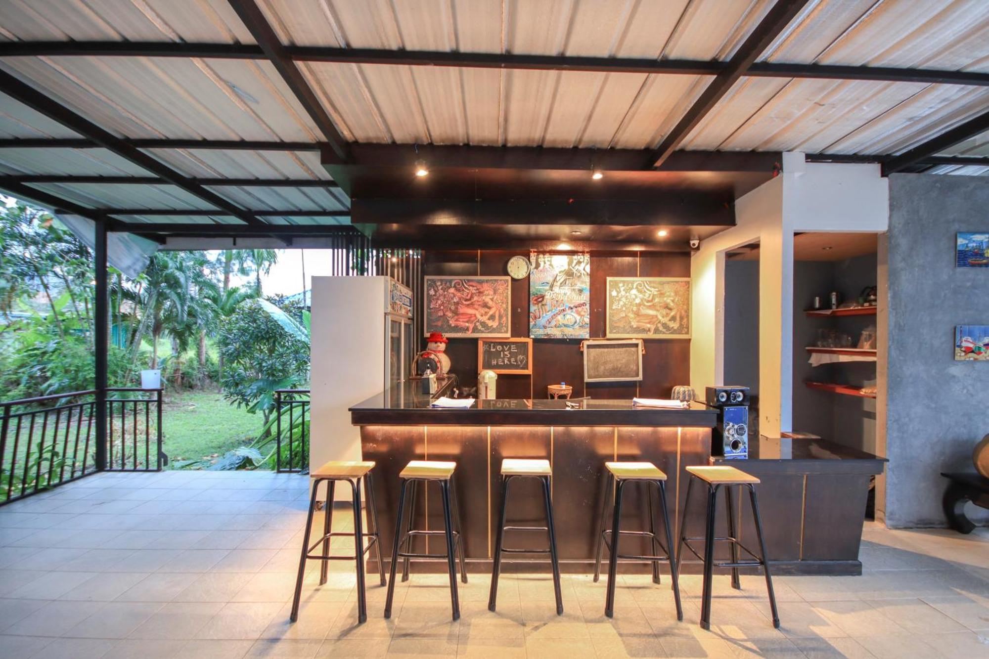 Capital O75345 Praewa Naiyang Phuket Nai Yang Beach