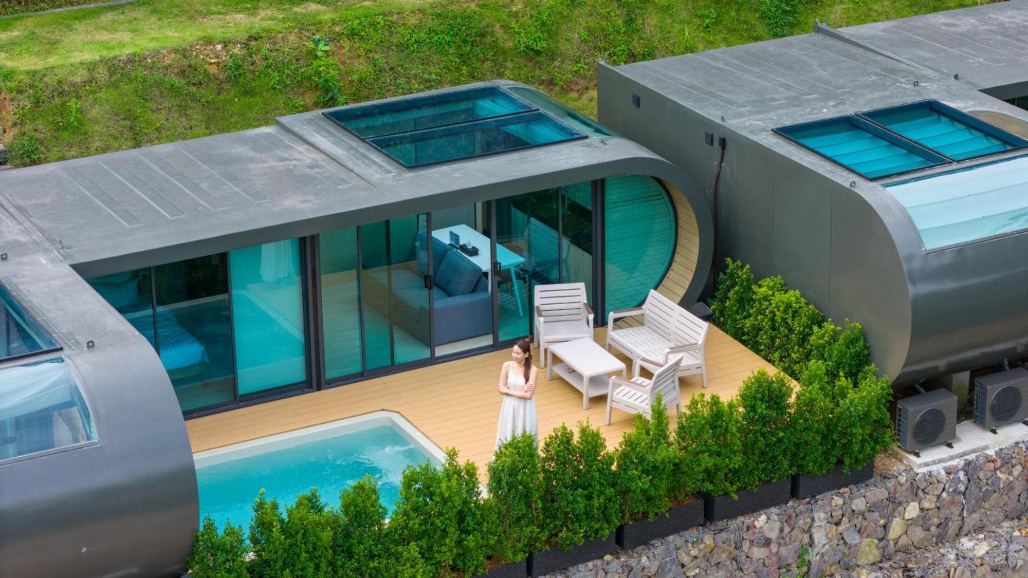 Akra Collection - Hideaway