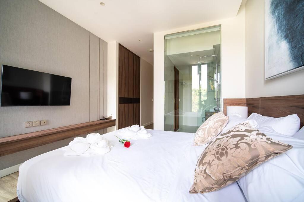 Villa 卡塔半山海景别墅villa 1 Phuket