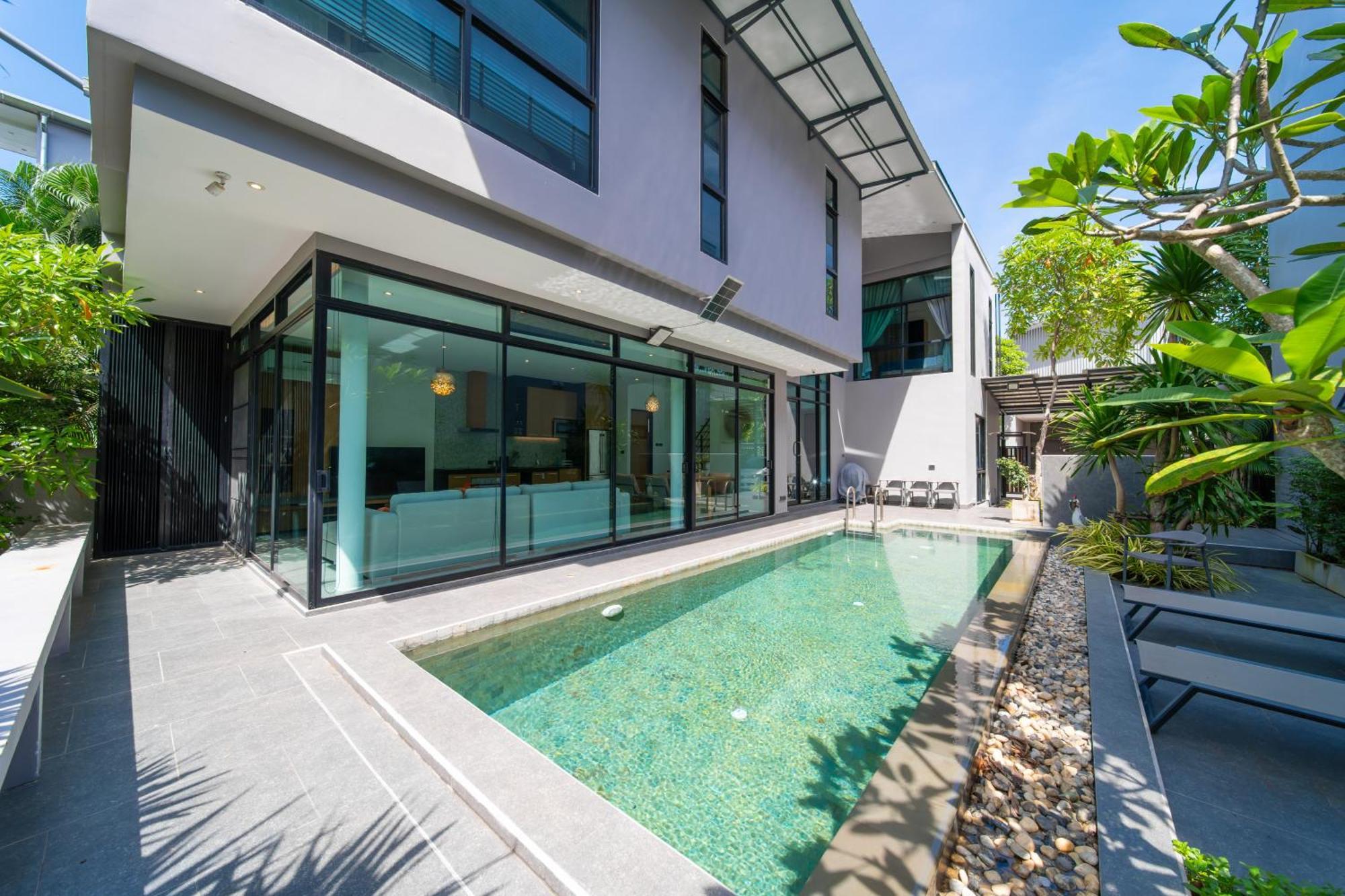Villa Laguna 3卧现代别墅