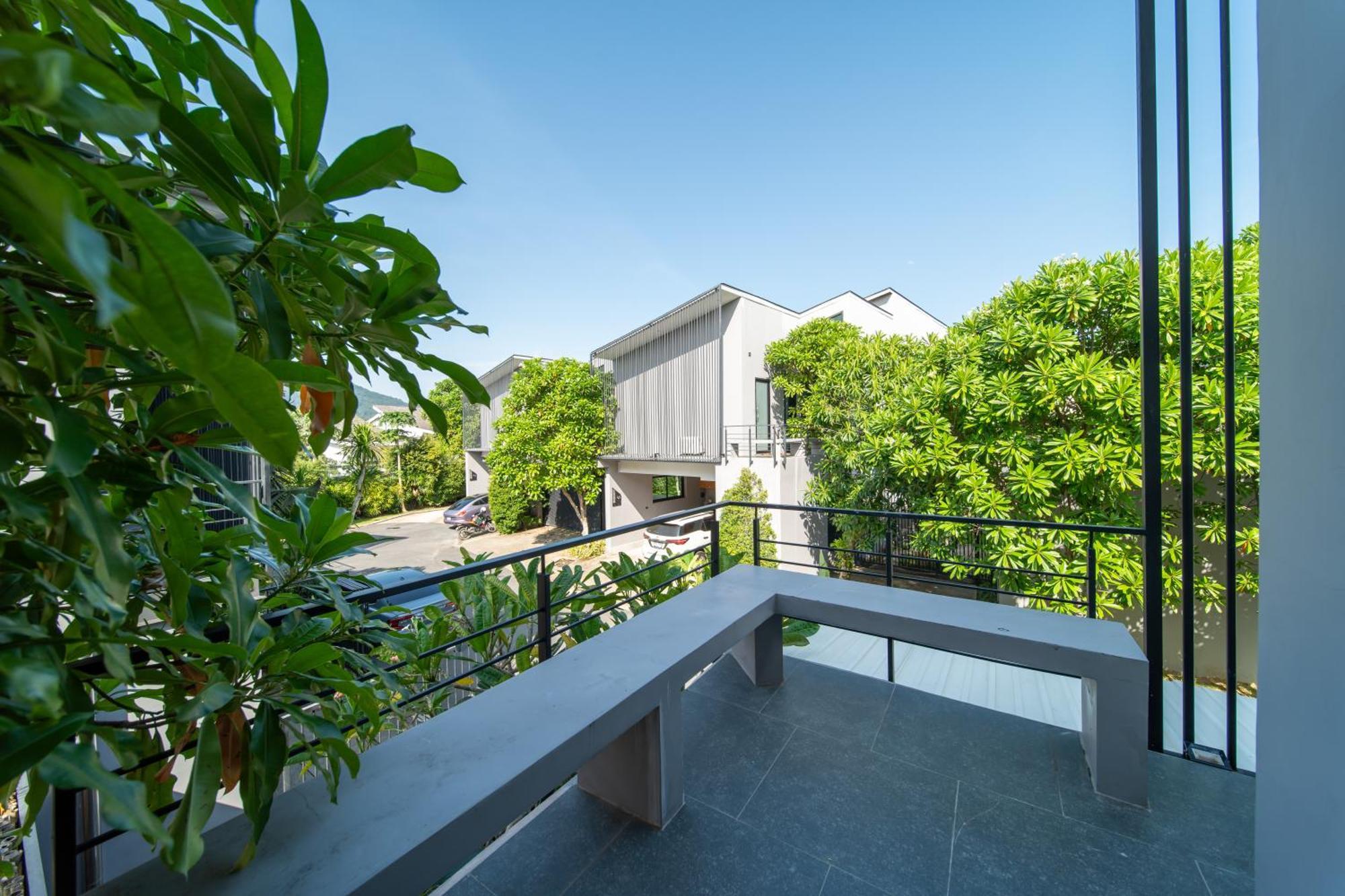 Villa Laguna 3卧现代别墅