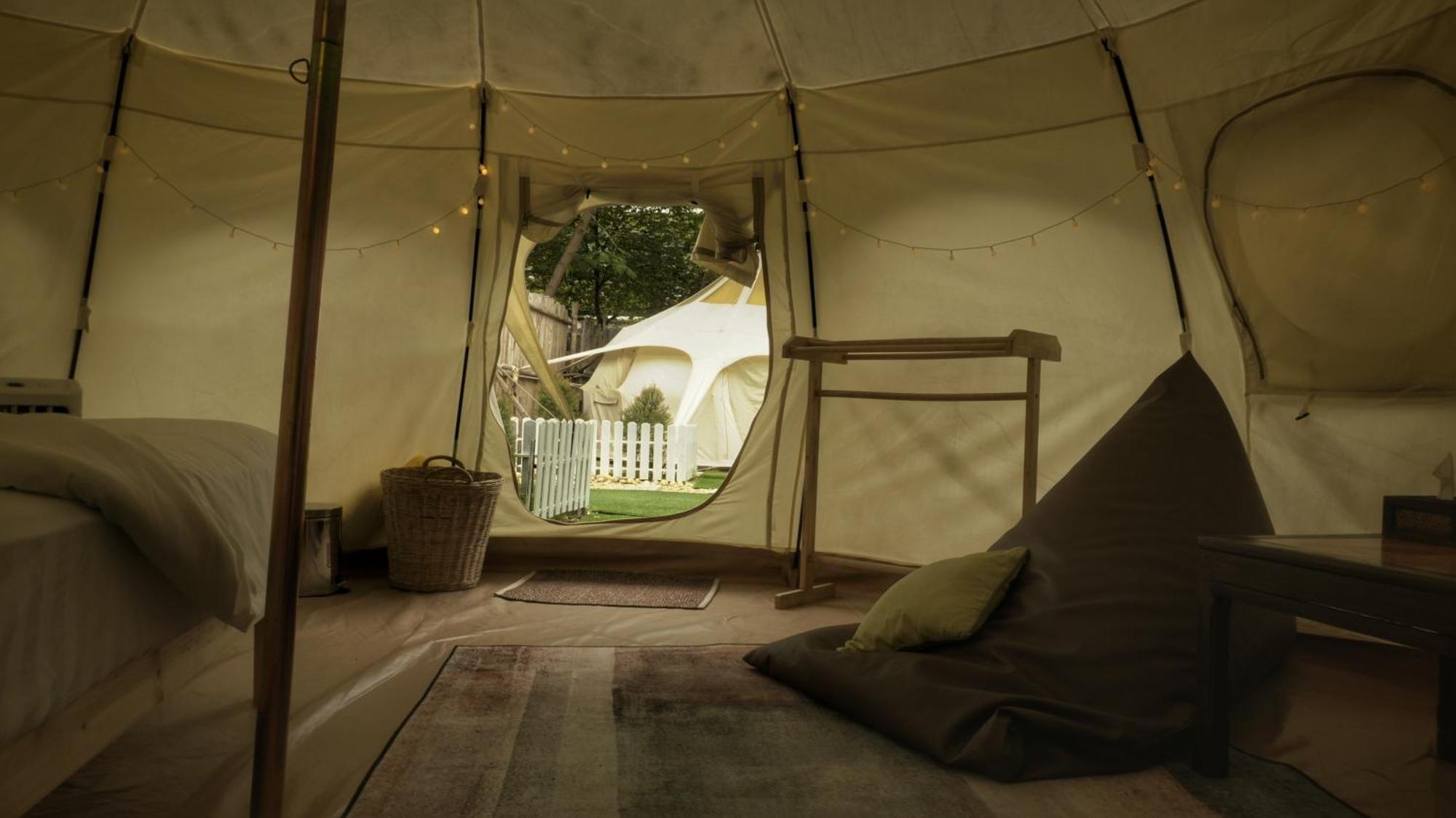 Bambus Restaurant, Bar & Glamping Patong