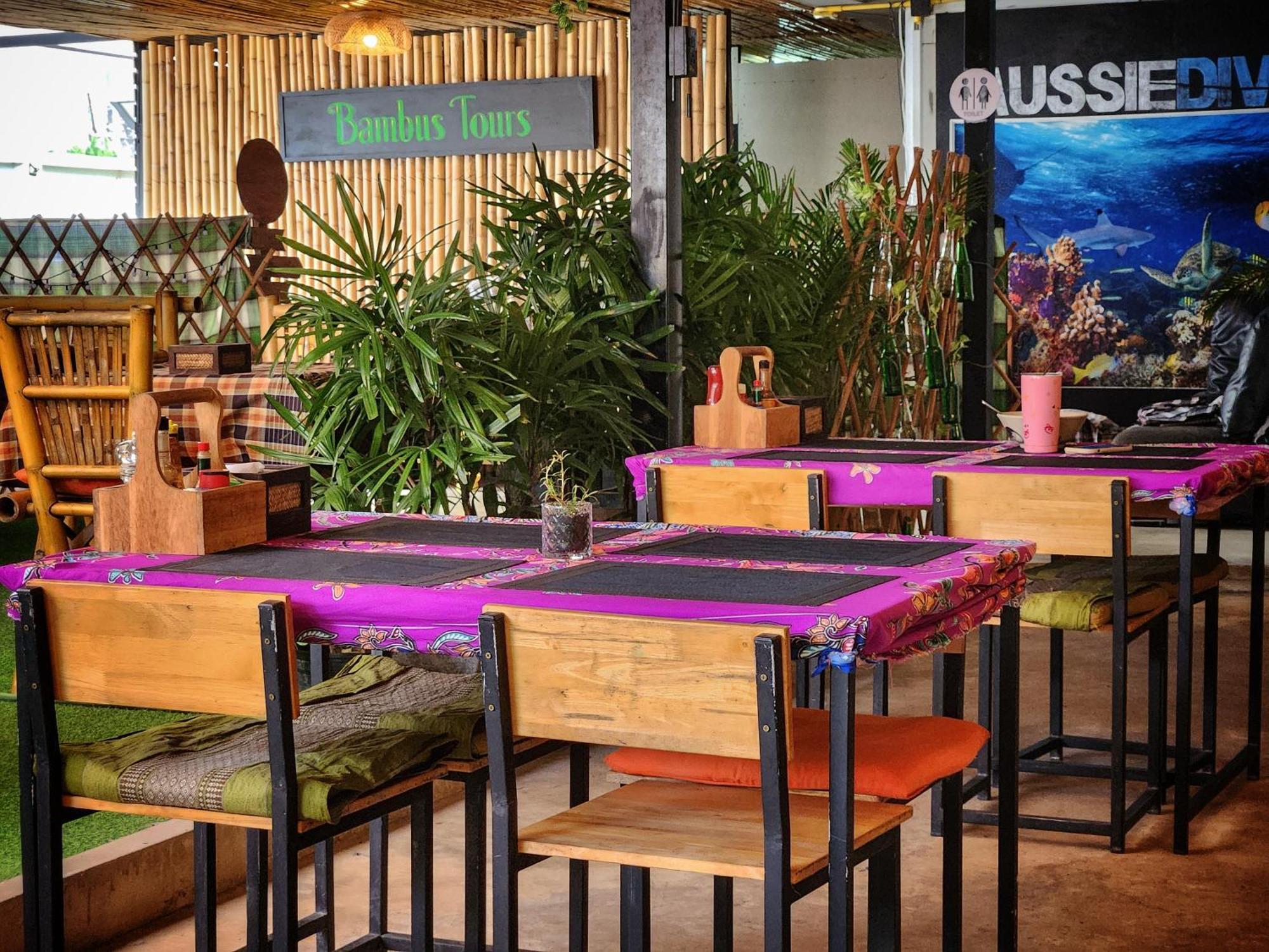 Bambus Restaurant, Bar & Hostel Patong