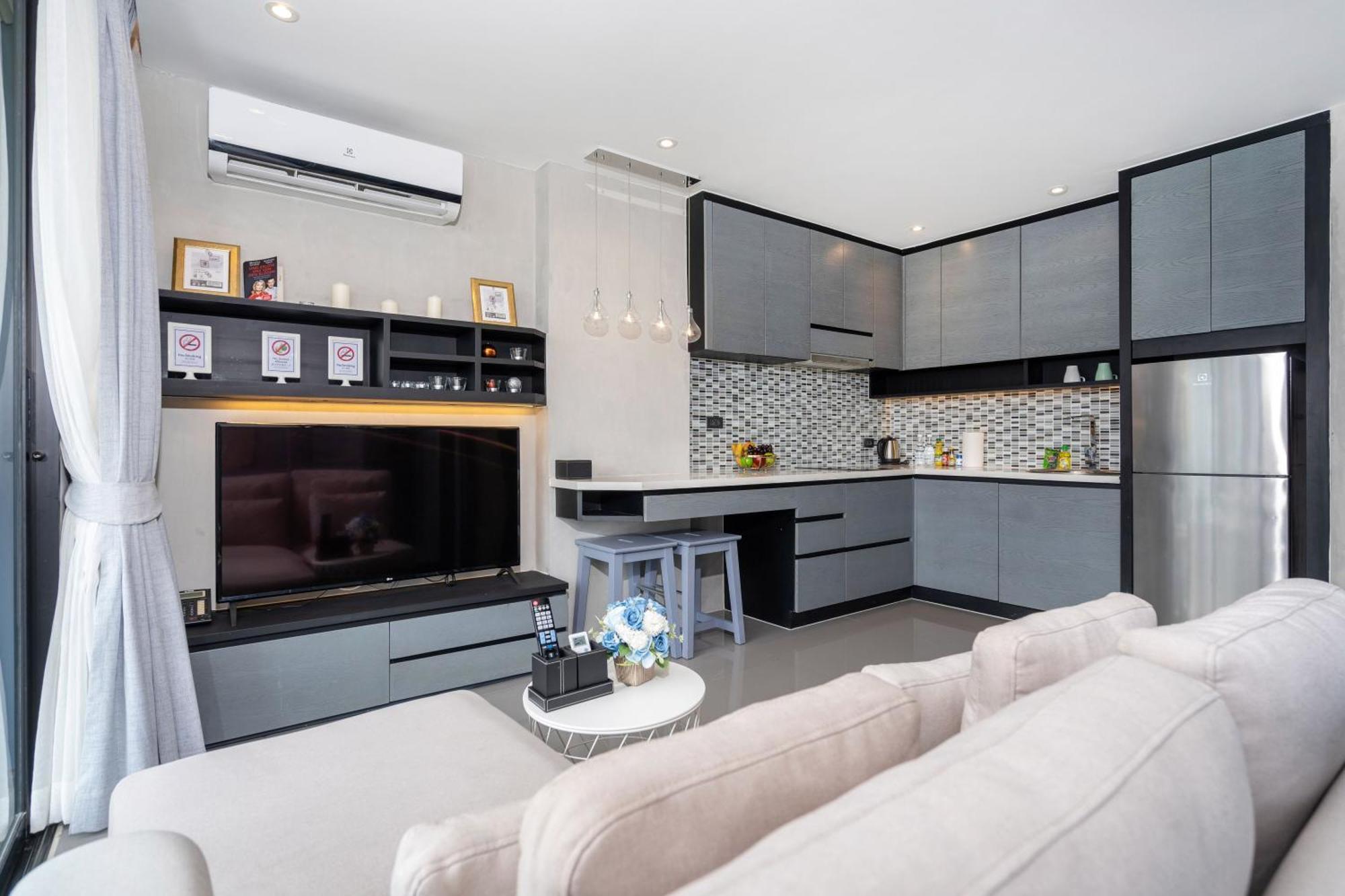 Urban Chic B702 In A Gated Citygate With 3 Pools & Gym,