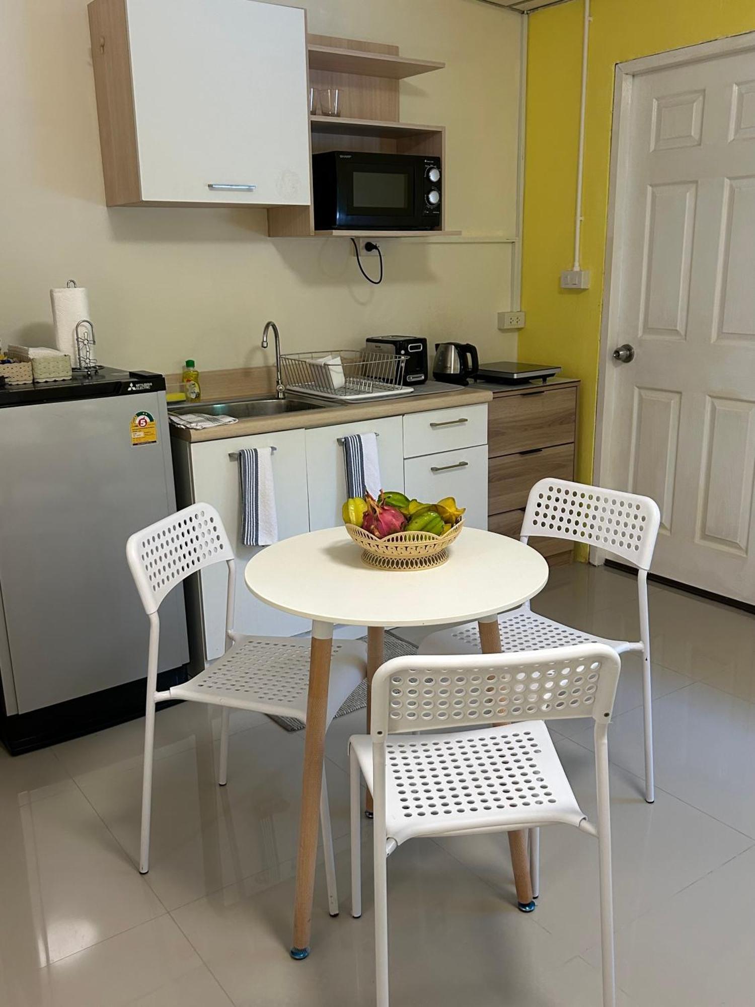 Accommodatie bij particulieren With Private Kitchen And Bathroom