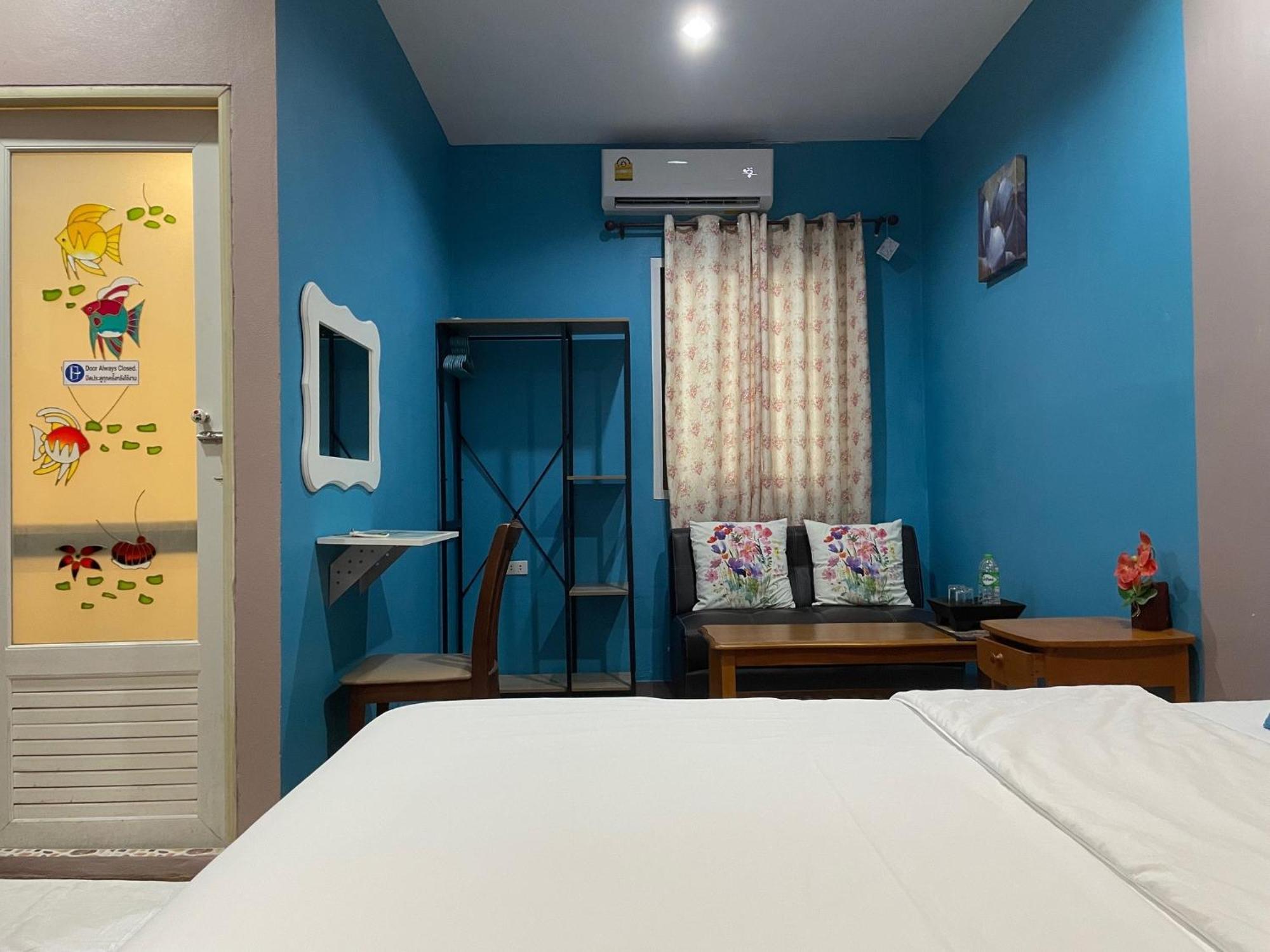 Nawaporn Place Hotel Phuket