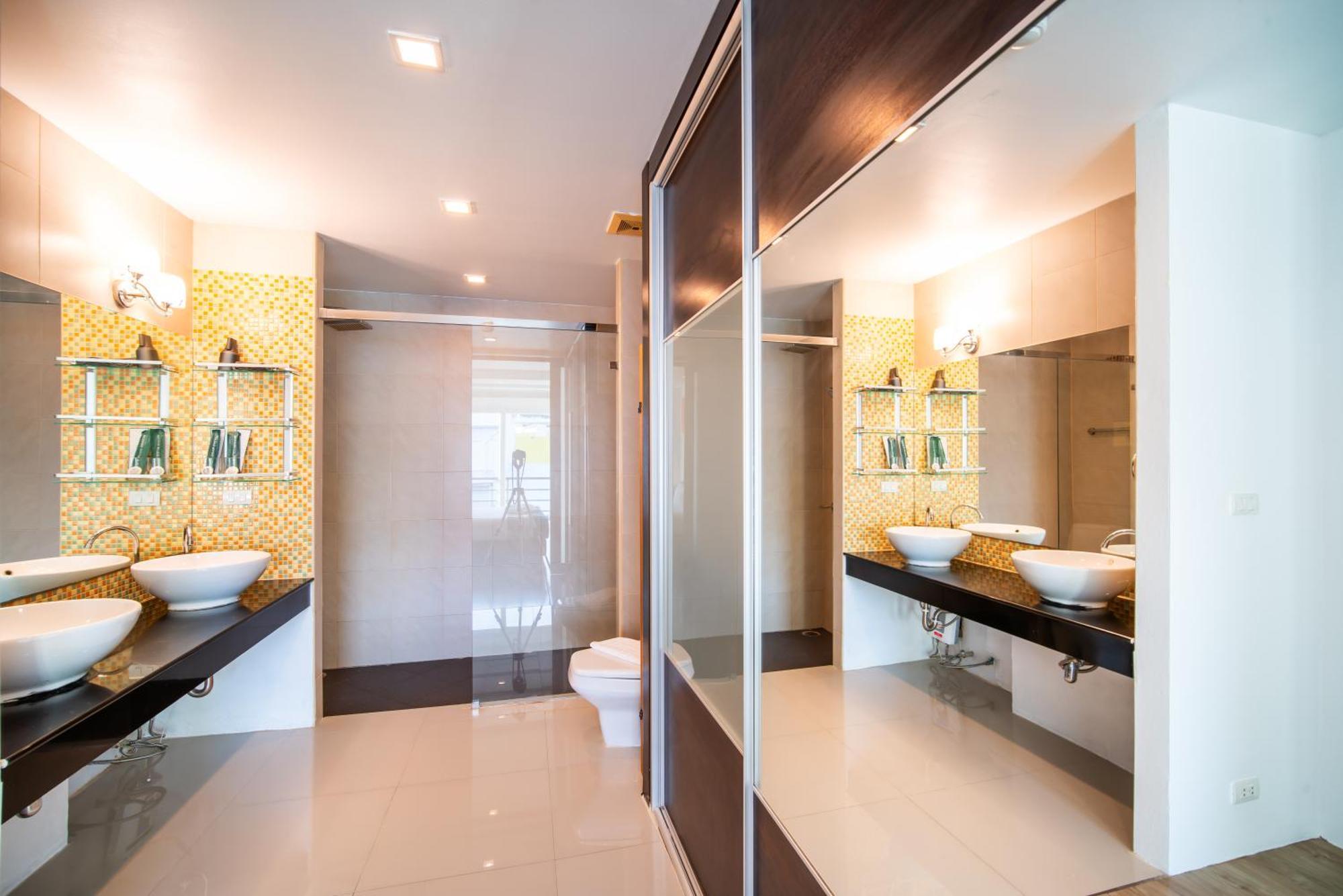 芭东精装两卧公寓 近马林夜市 芭东海滩 Apartment Patong