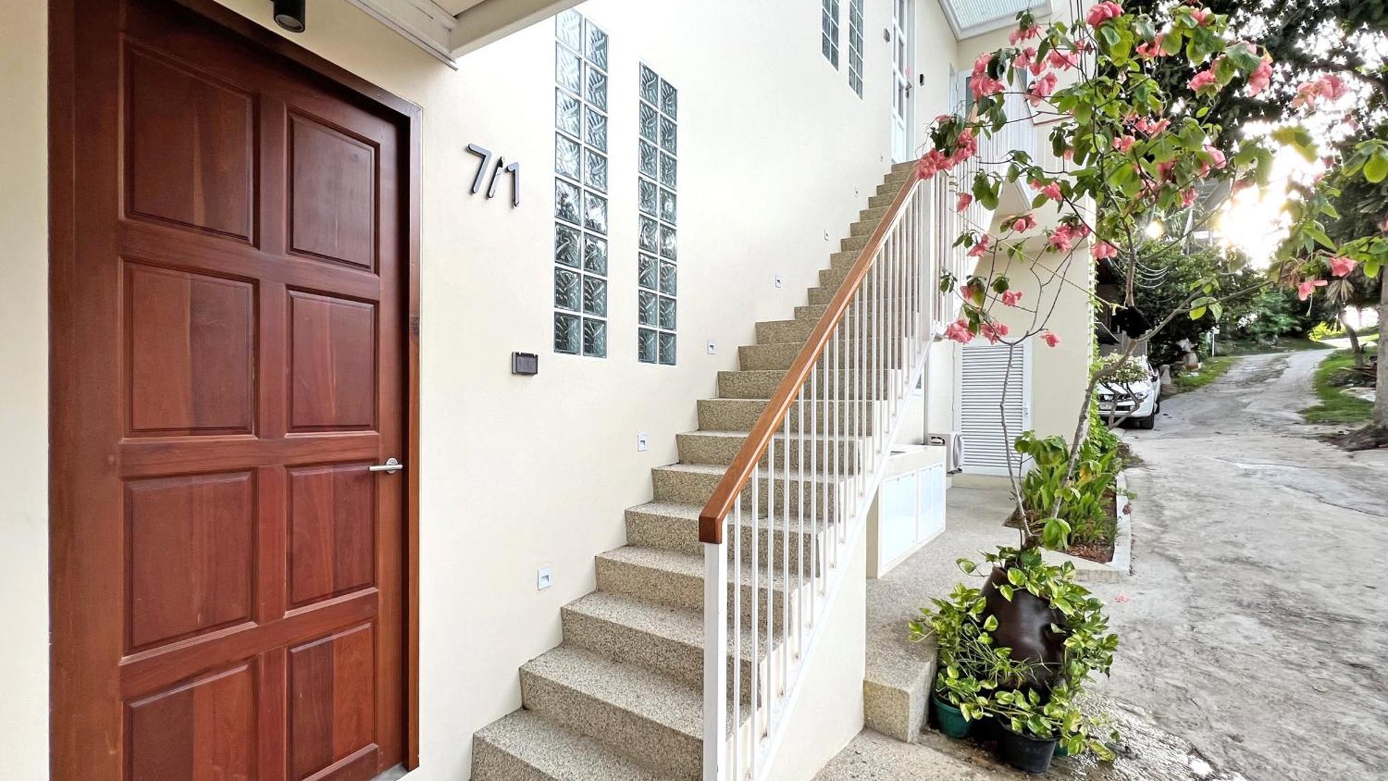At The Spacious 2-level Design For 2-5, Ao Yon Phuket Ban Ao Makham