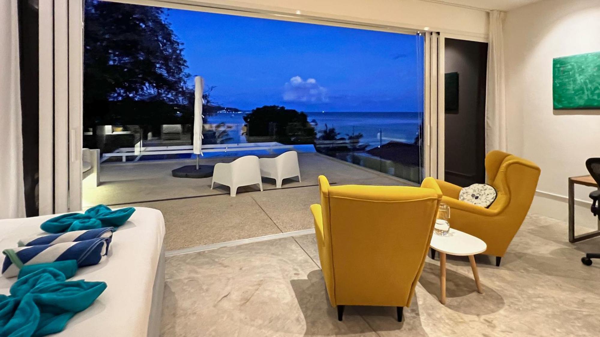 At The Spacious 2-level Design For 2-5, Ao Yon Phuket * Ban Ao Makham