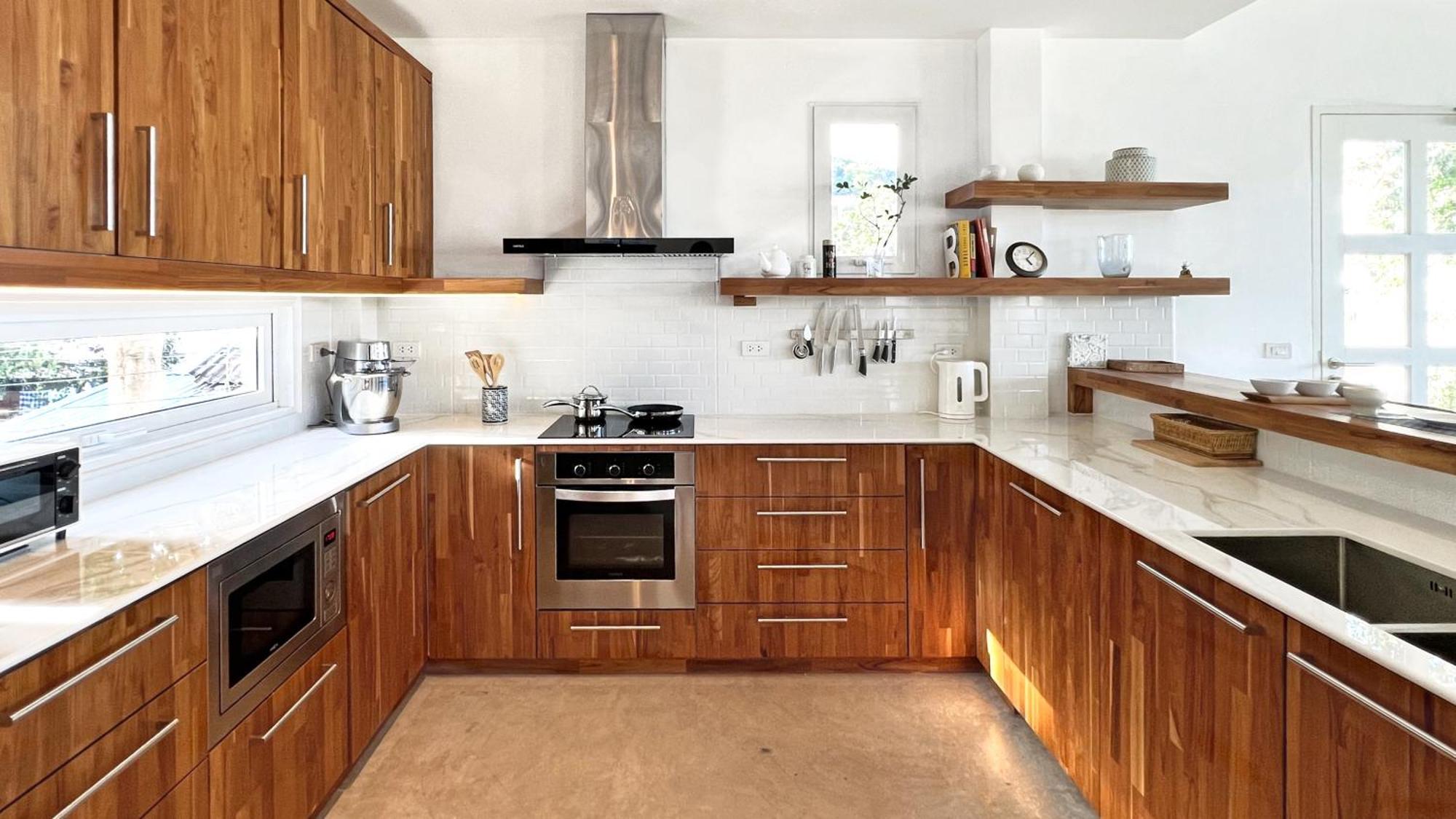Apartment At The Spacious 2-level Design For 2-5, Ao Yon Phuket Ban Ao Makham
