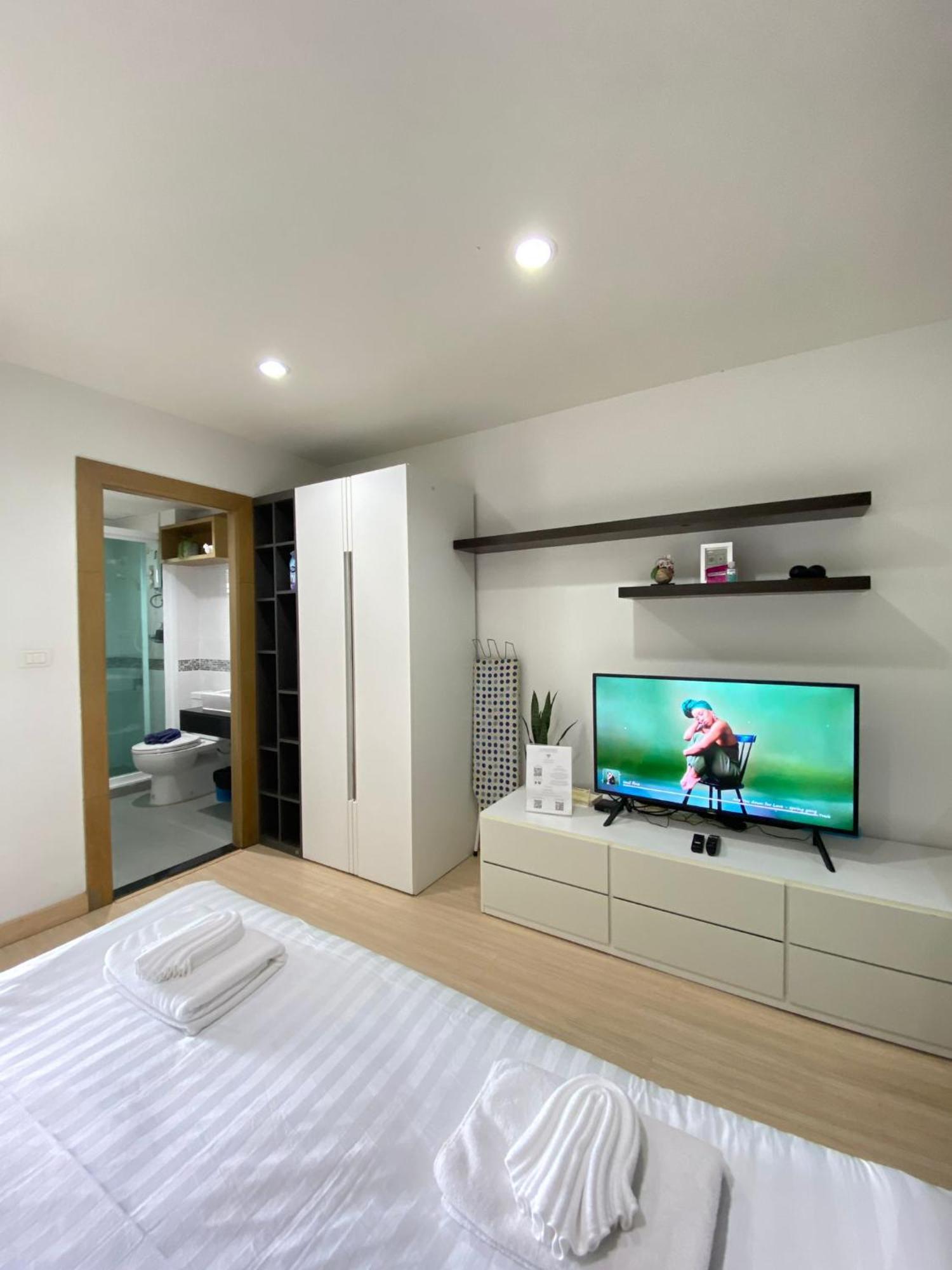The View Suan Luang By Cwp, Town Apartment