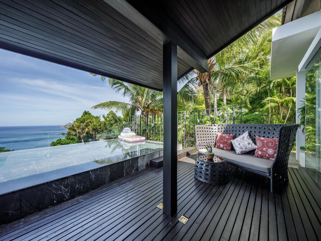 Yang, Private Oceanfront Villa, Vila Pantai Kamala