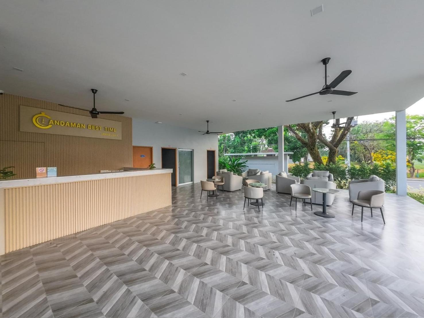 Andaman Time Beachside Pool Guest house Chalong
