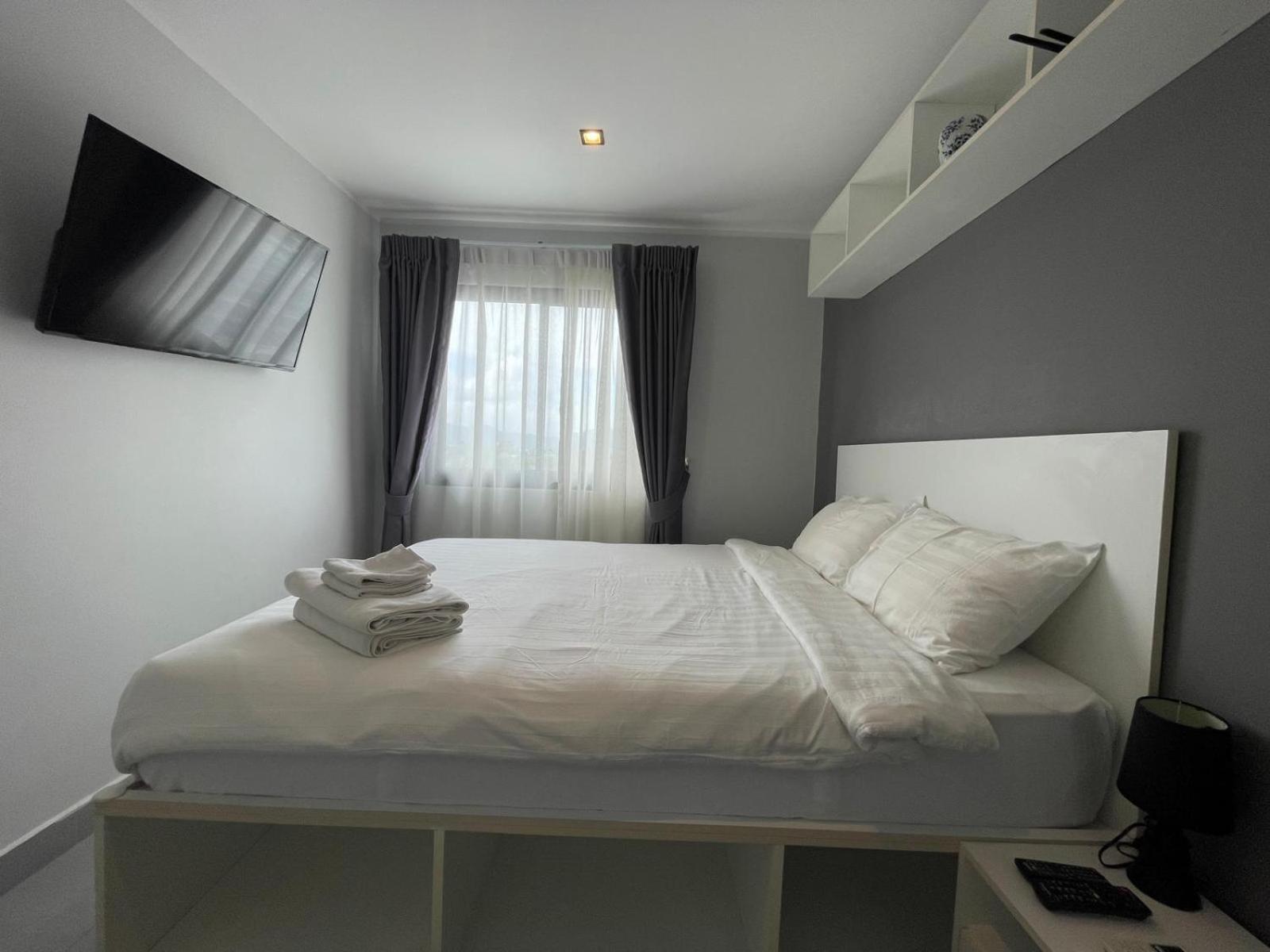 Spacieux 1 Idealement Place Pour Visiter L'ile Apartment Chalong