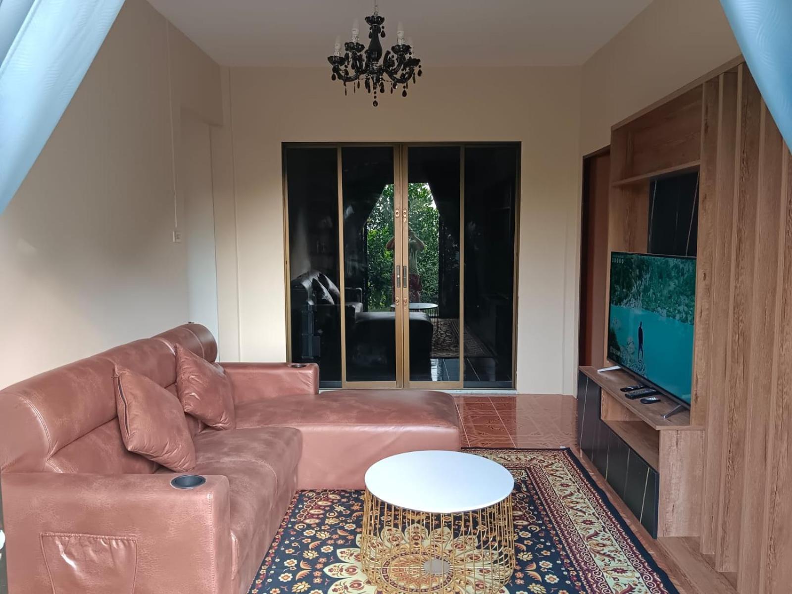 House 1 Chalet *