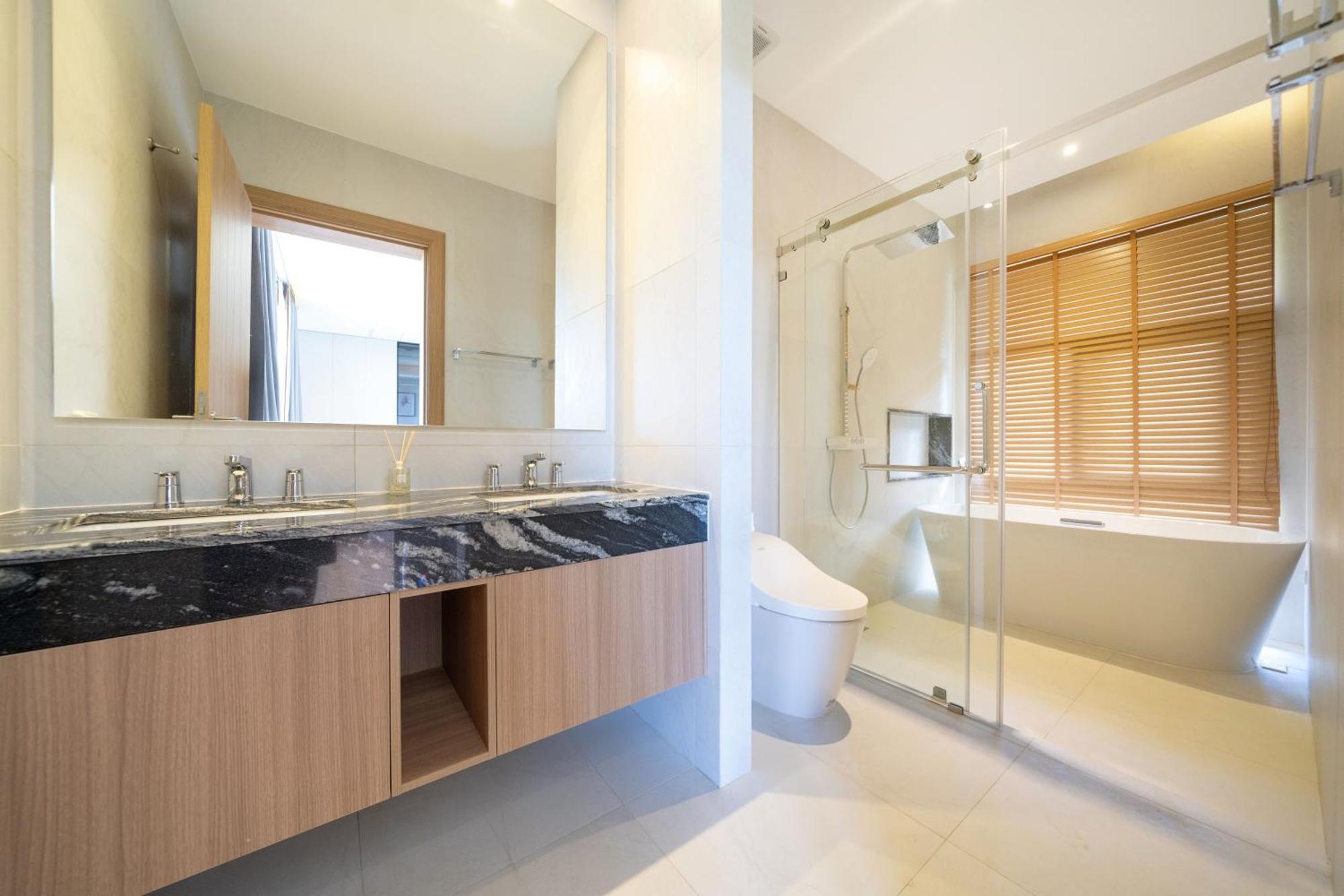 Exclusive & Luxurious 5br Tropical Pool Mouana Grande 96-3 *