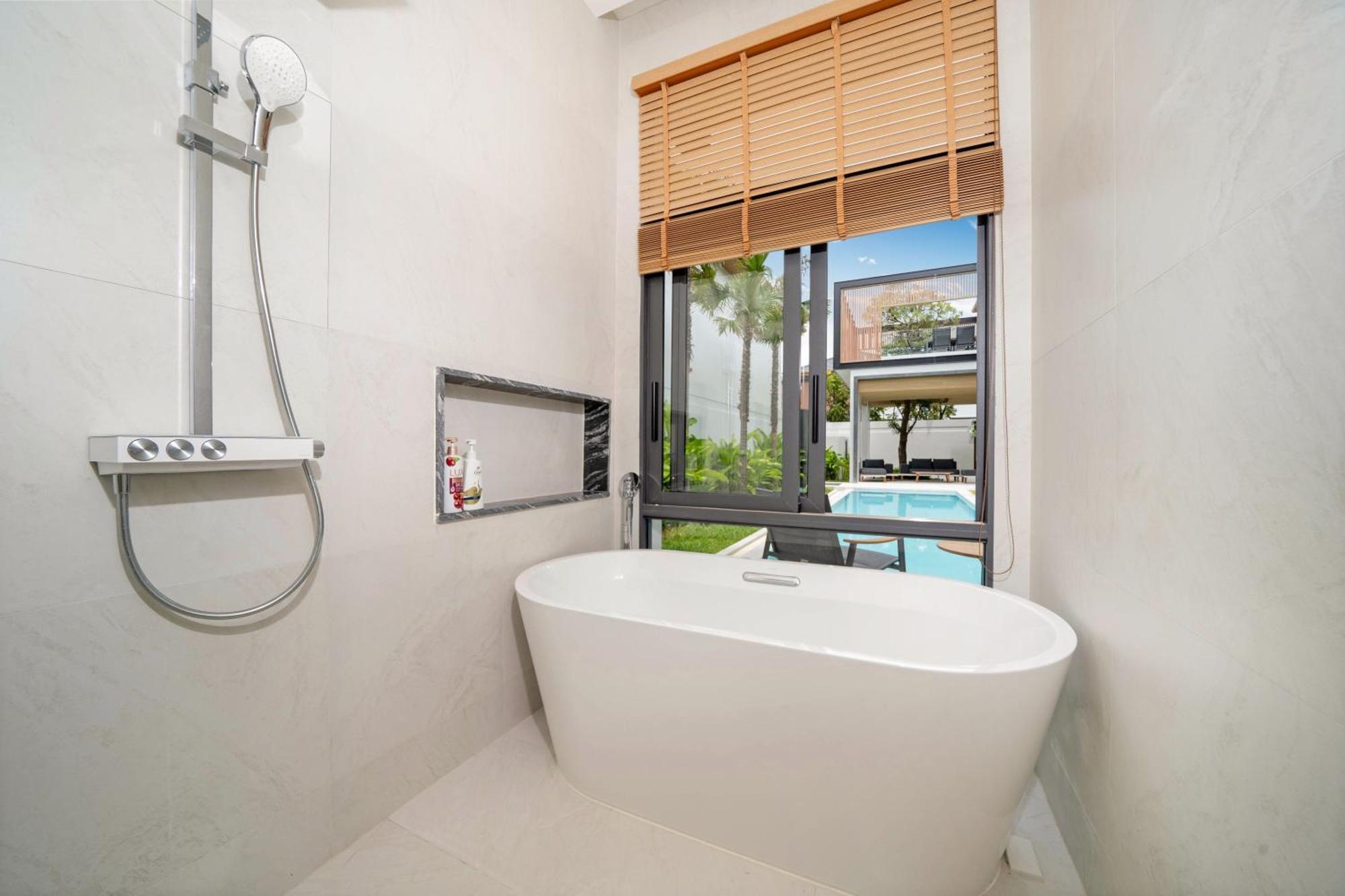 Exclusive & Luxurious 5br Tropical Pool Mouana Grande 96-3 Villa *