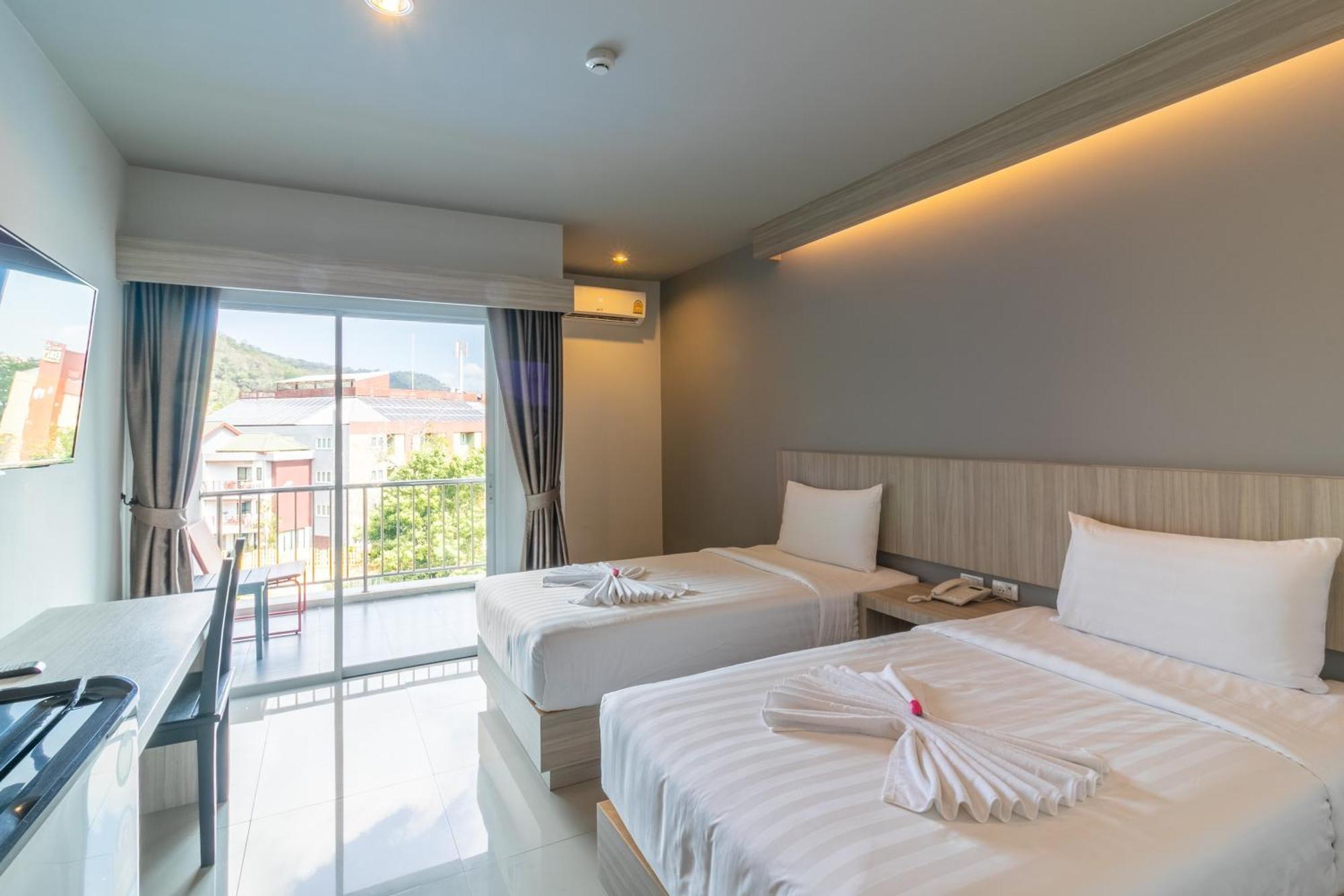 Hotel Carpio 4*