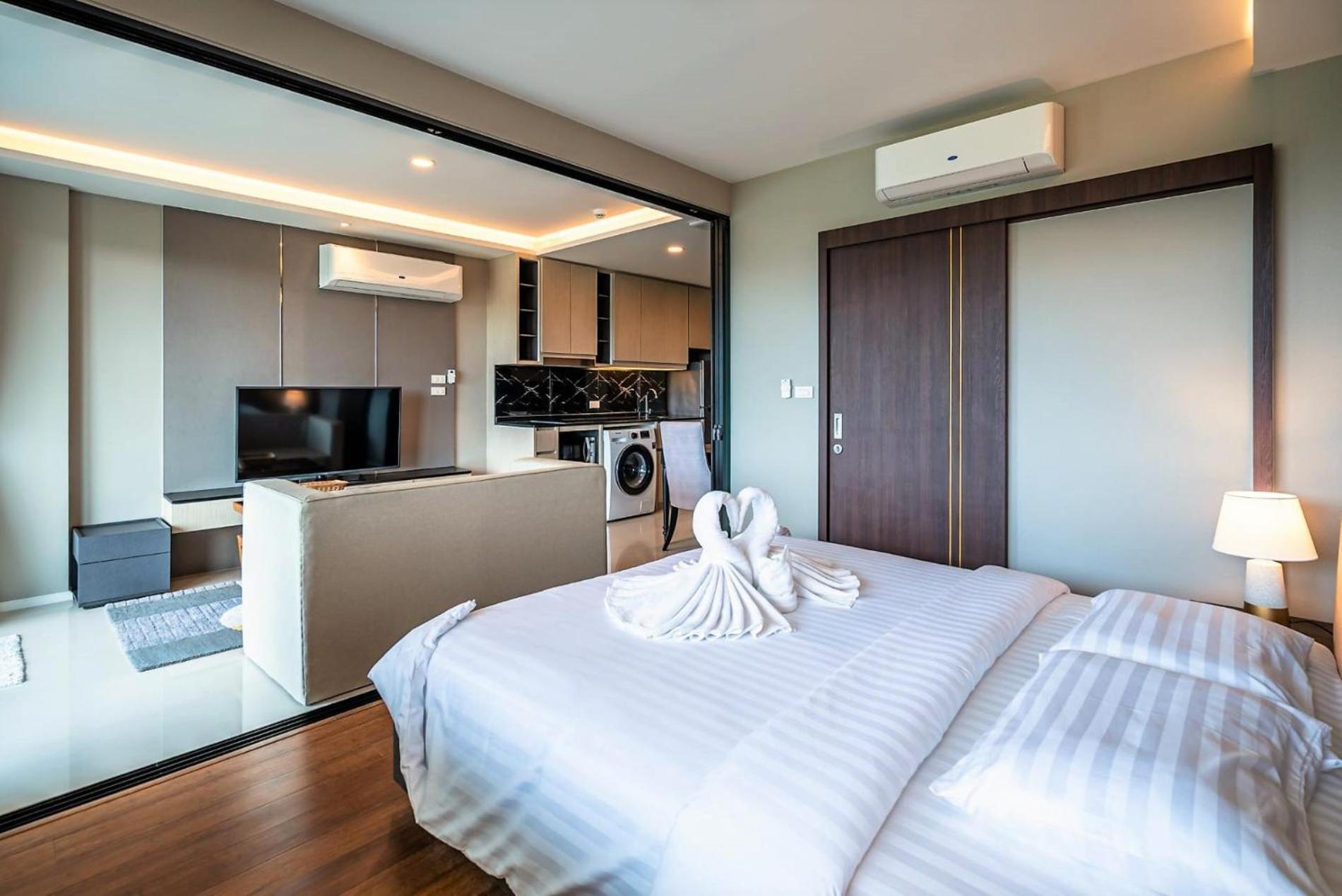 Deluxe With Sea View And Jacuzzi *