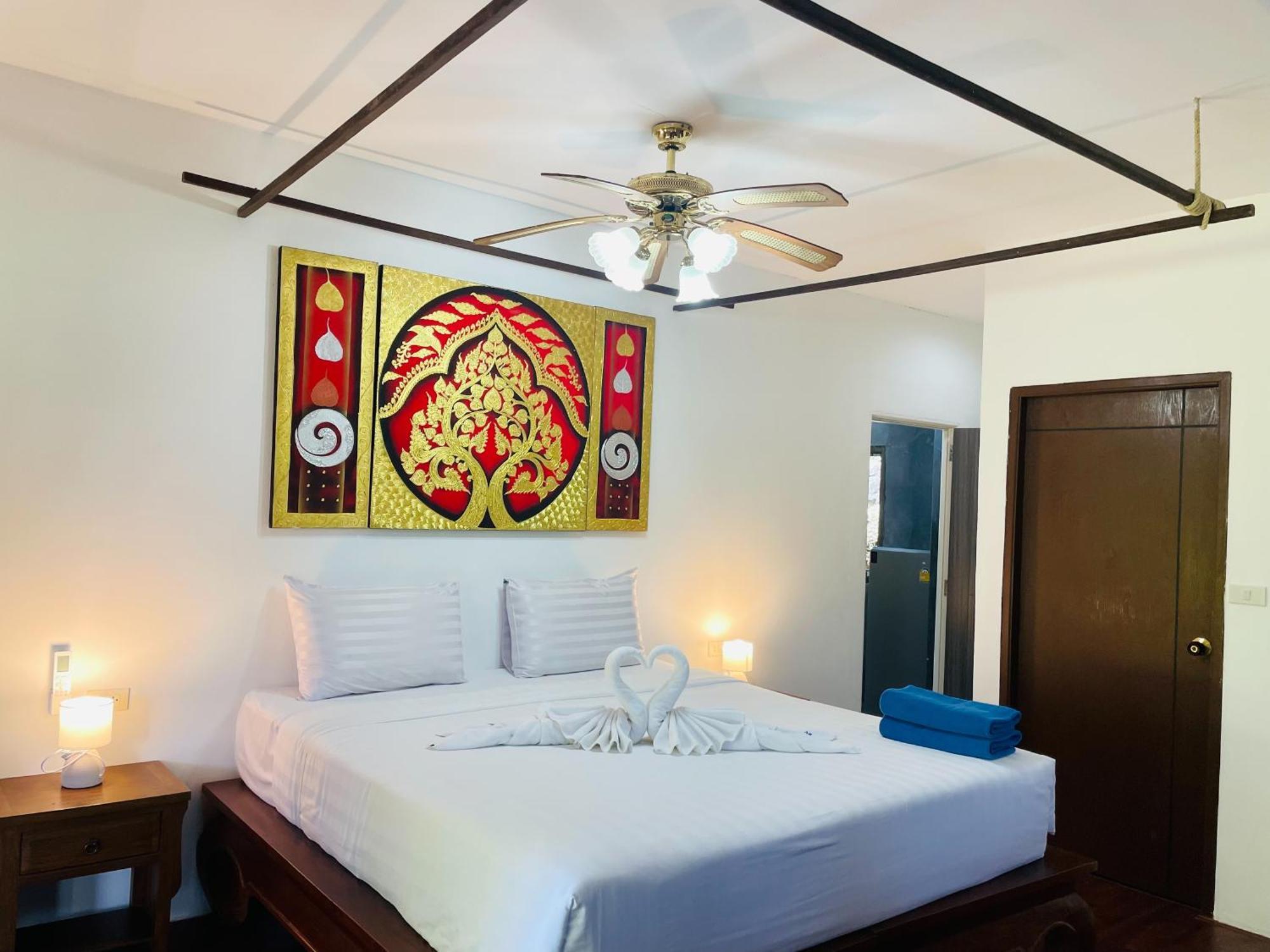Hotel Boomerang Village Kata Beach (Phuket)