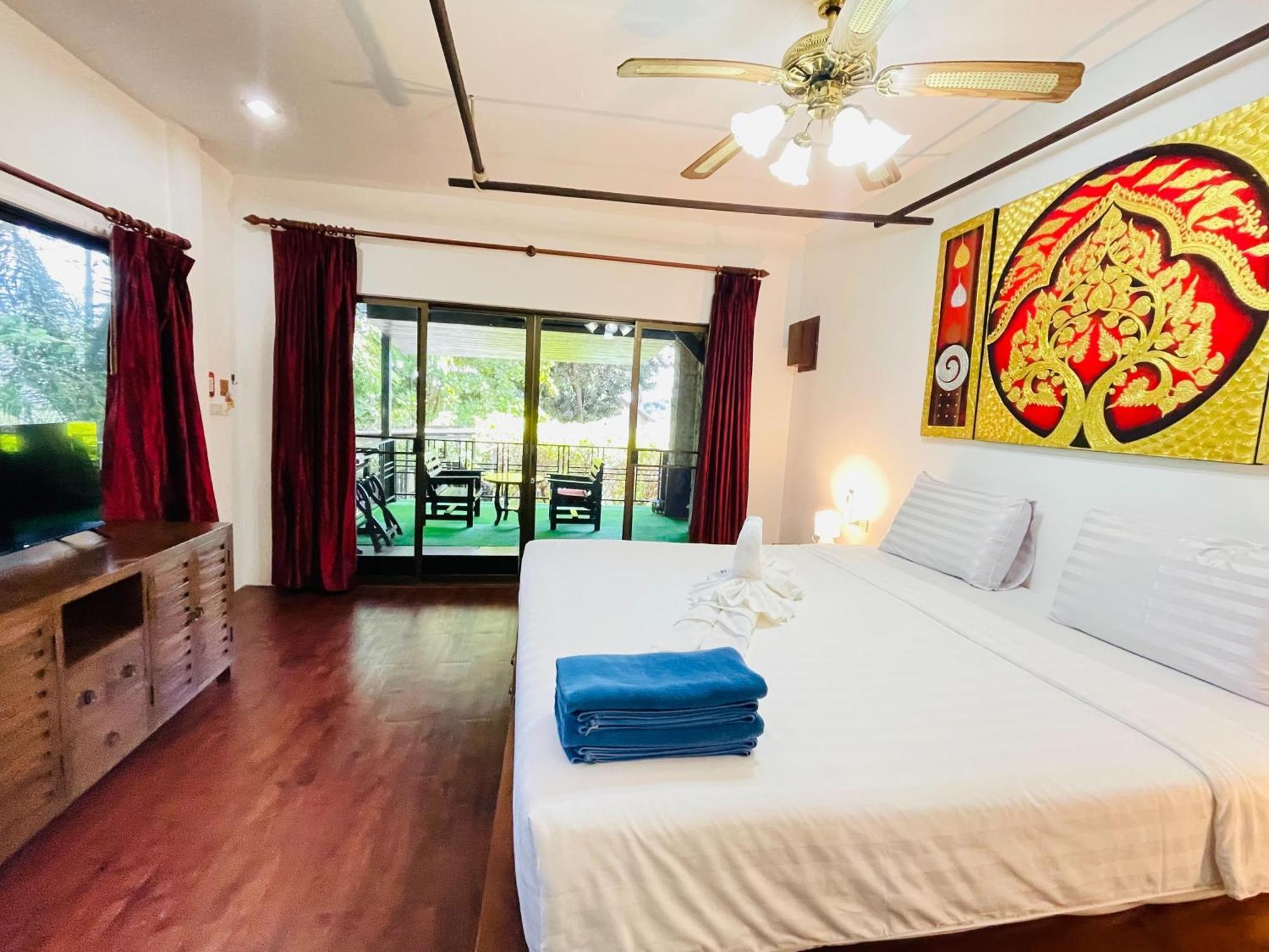 Boomerang Village Kata Beach (Phuket)