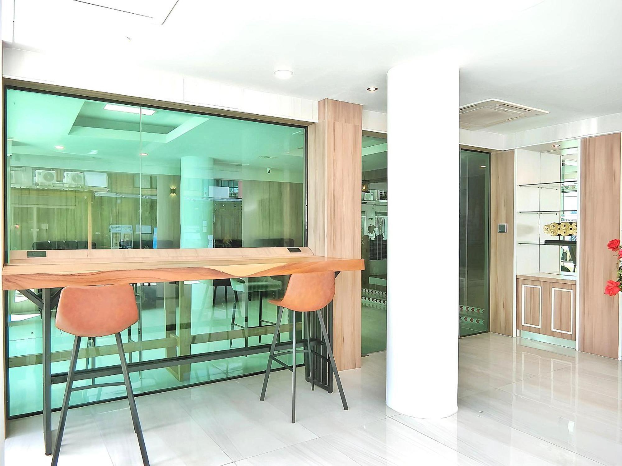 Sira Boutique - Newly Renovated