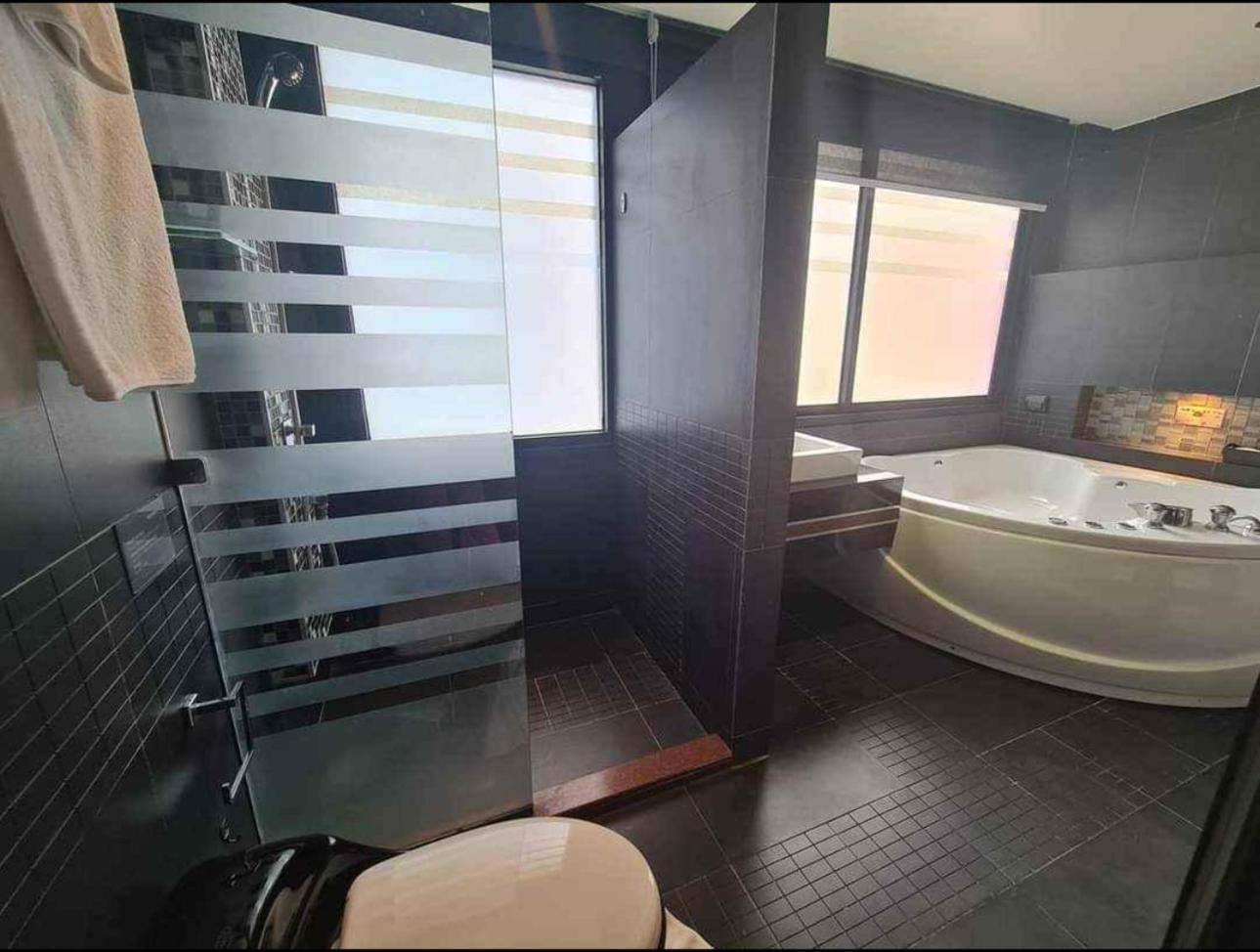 L2 Promotion, Modern In Bangla Road With Private Jacuzzi & Roof Pool Patong