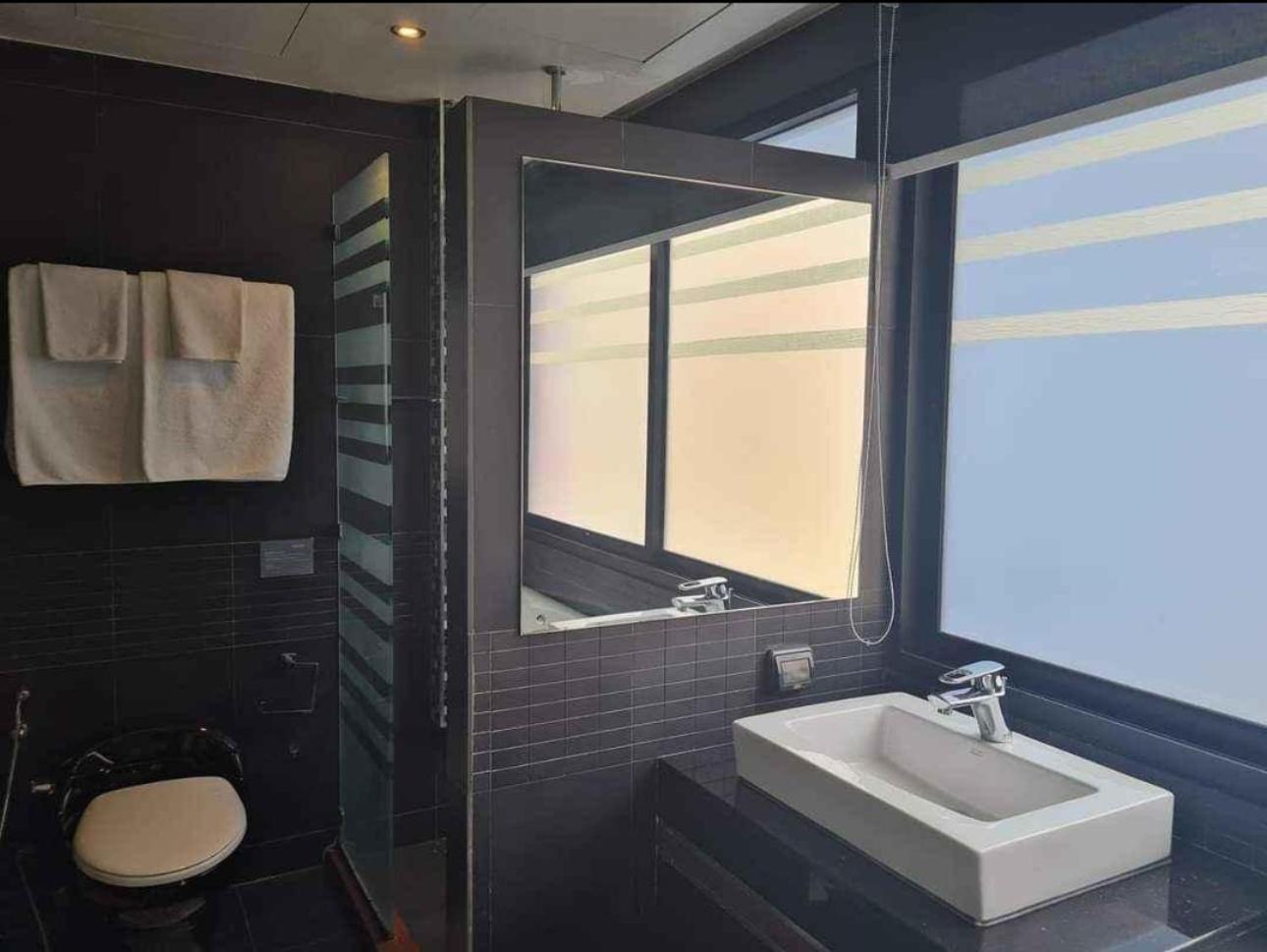 L2 Promotion, Modern In Bangla Road With Private Jacuzzi & Roof Pool Apartment