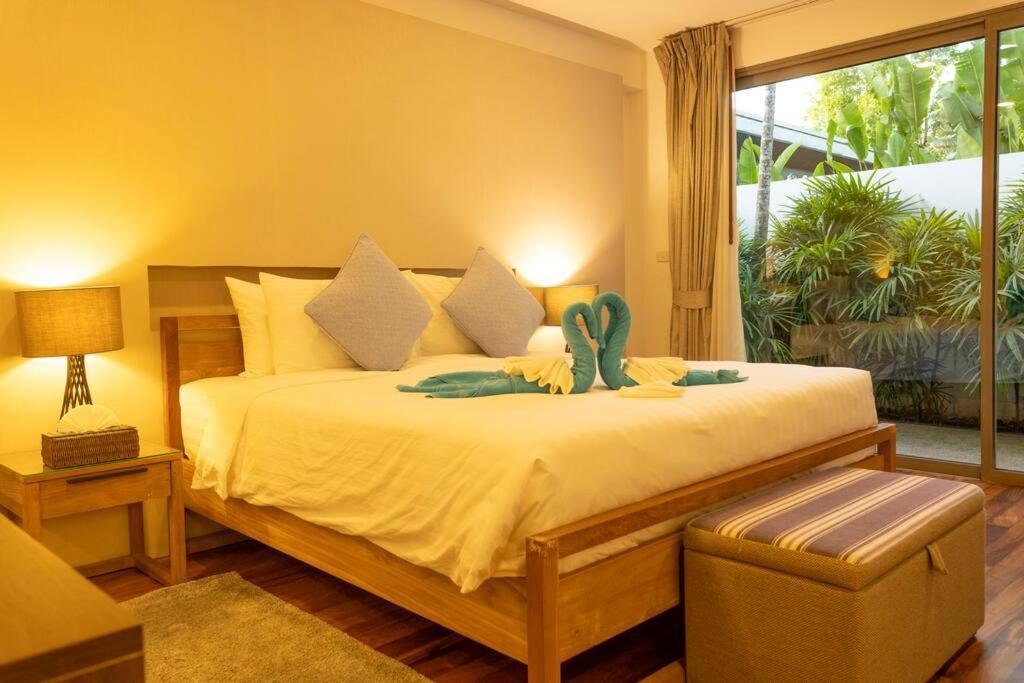Of The Range, Great Location, Full Luxury V128 Holiday home *