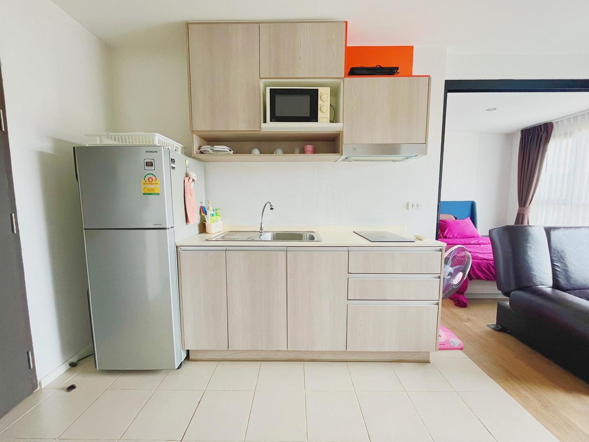 04near Shopping Malls And Naka Night Market Apartment Phuket