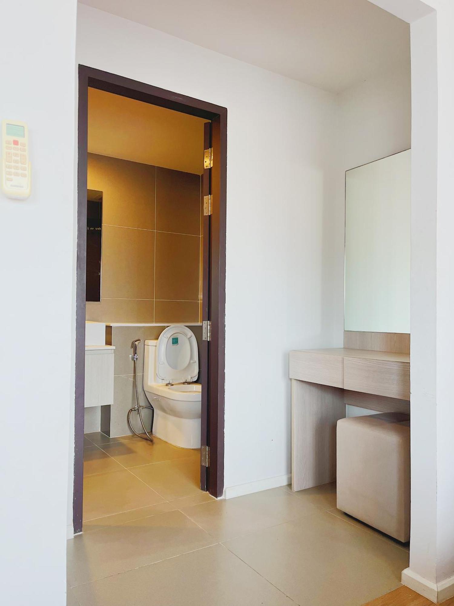 Apartment 04near Shopping Malls And Naka Night Market Phuket
