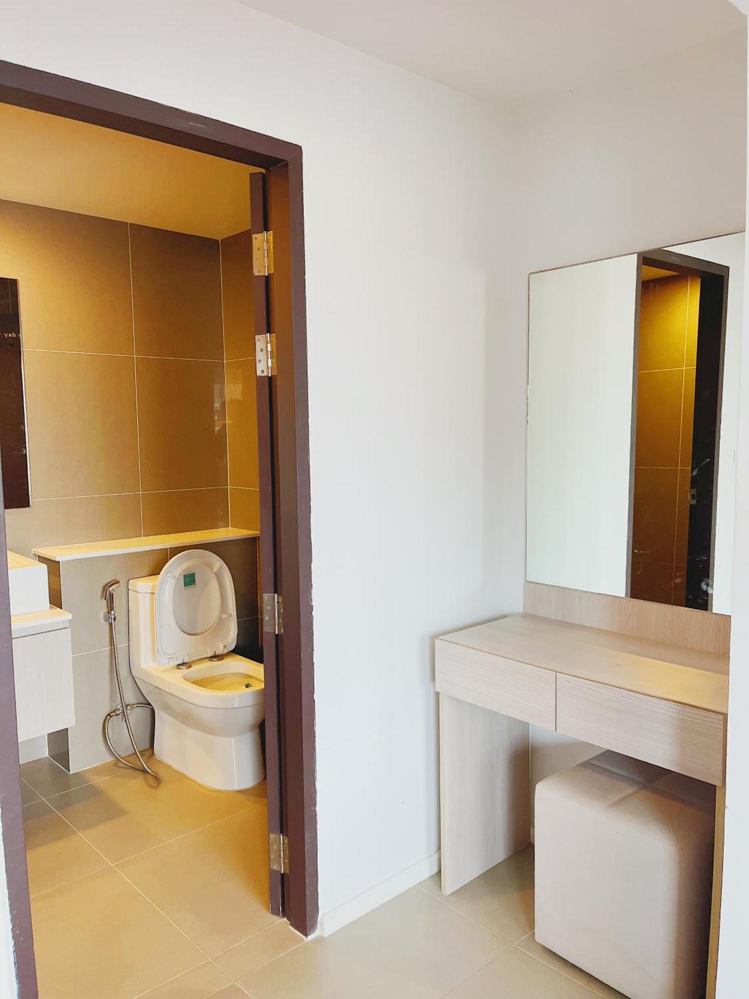04near Shopping Malls And Naka Night Market Apartment