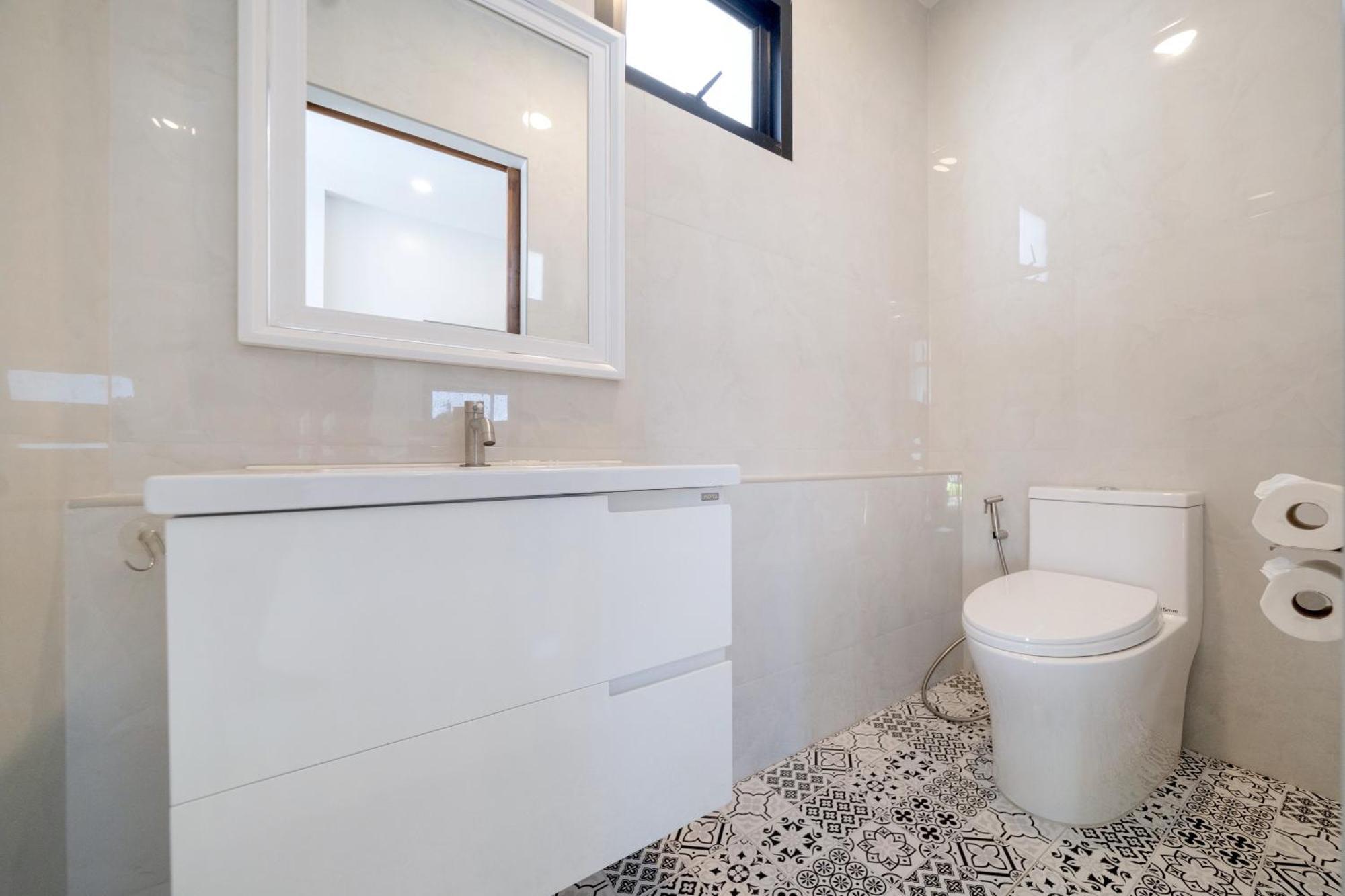 Private Pool 2br Twiky Just 10 Min Drive To Naiharn Villa Ban Saiyuan