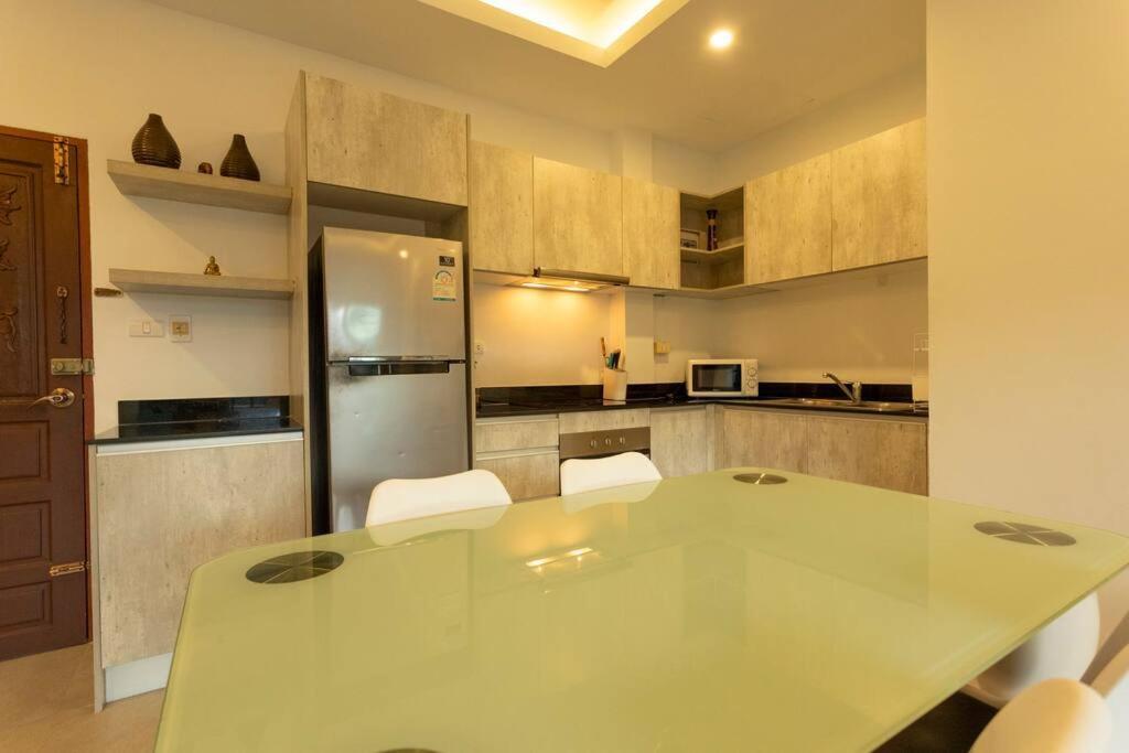 2 Bed 2 Minuets Award Winning Nai C126 Apartment