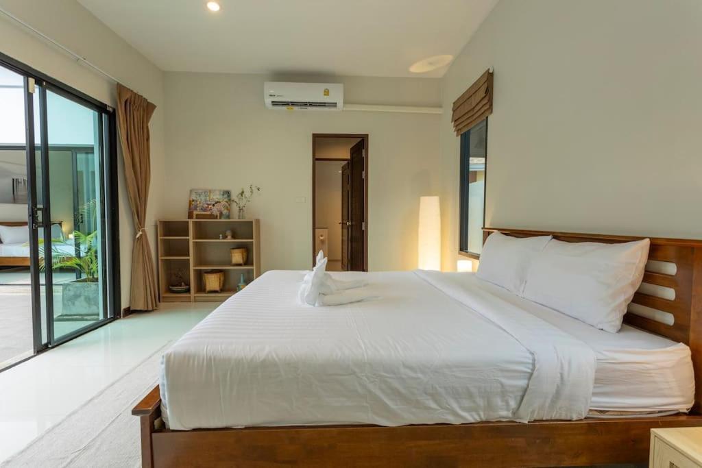 2 Beds Large Pool Night Market Soi Namjai V122 Villa