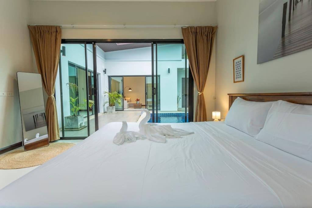 Villa 2 Beds Large Pool Night Market Soi Namjai V122 Rawai