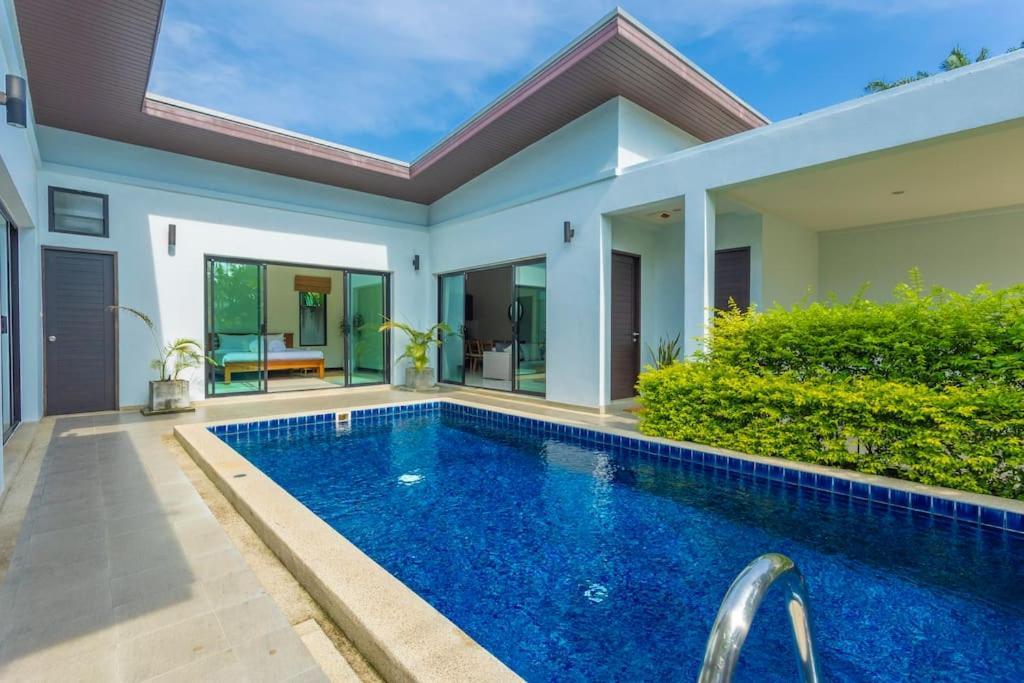 2 Beds Large Pool Night Market Soi Namjai V122 Rawai