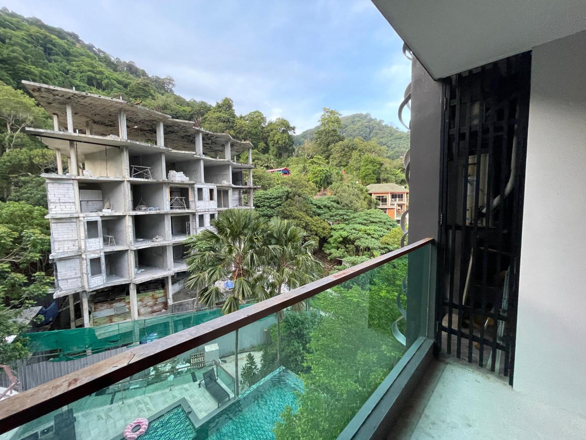 Apartment The Award Condominium Patong Studio 1F- Garden View-Psr Patong