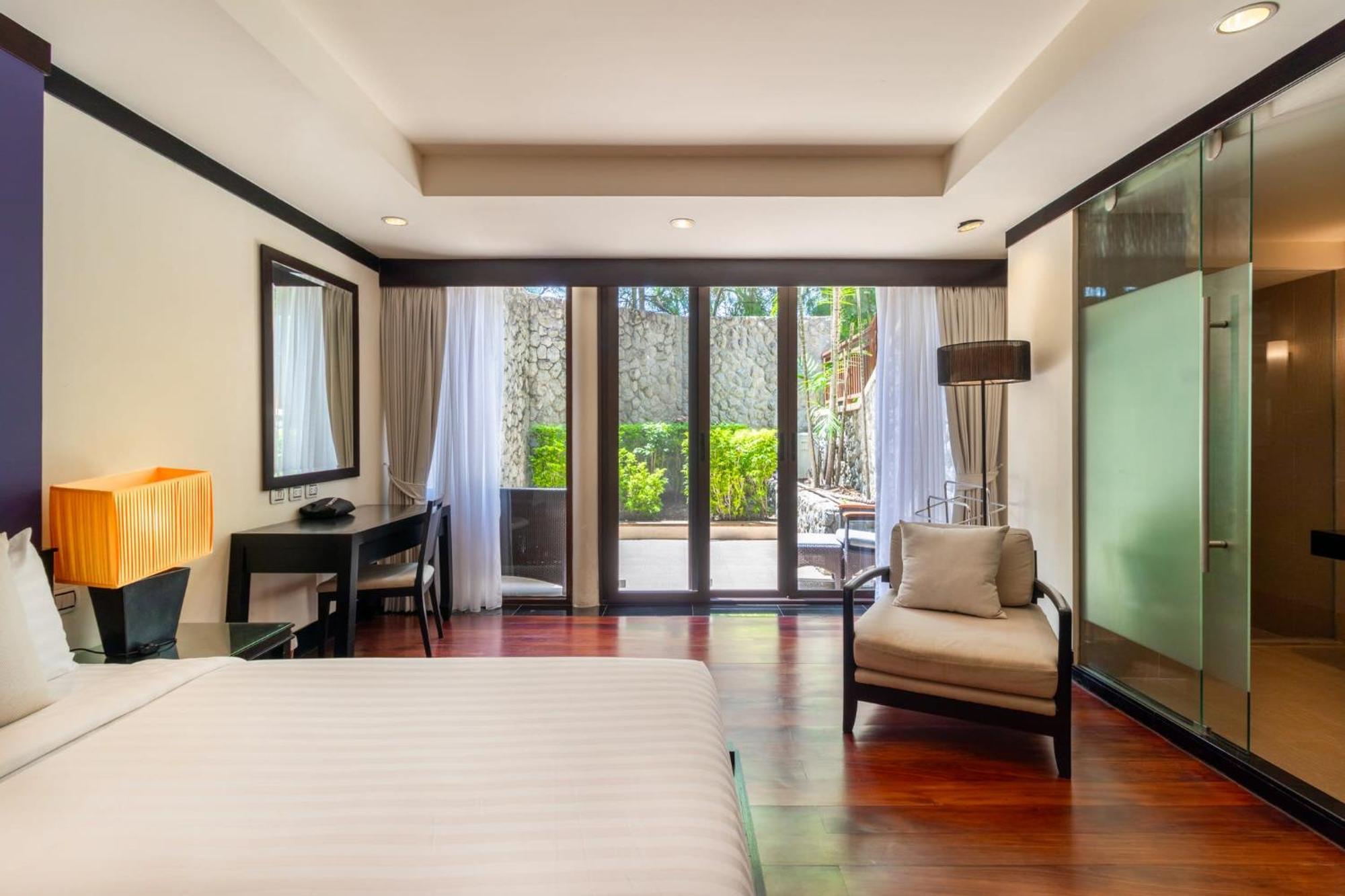 Apartment 2 Bedrooms Beachfront Pool In Laguna