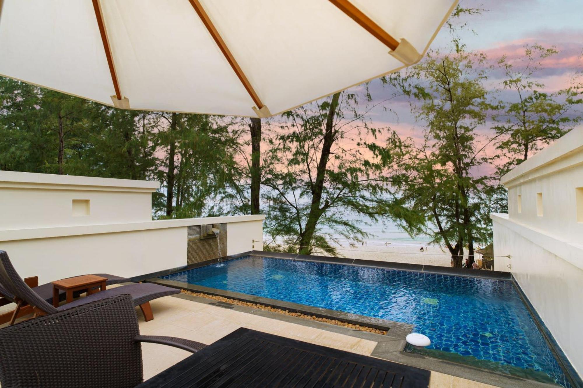 2 Bedrooms Beachfront Pool In Laguna Apartment *