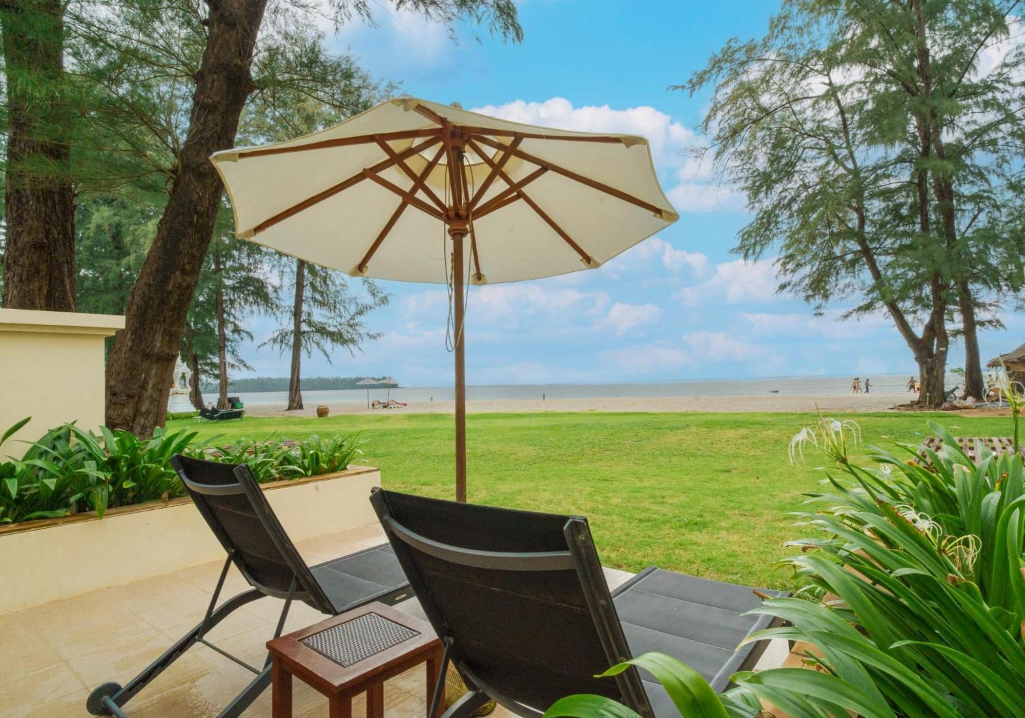 2 Bedrooms Beachfront Pool In Laguna Apartment Bang Tao Beach (Phuket)