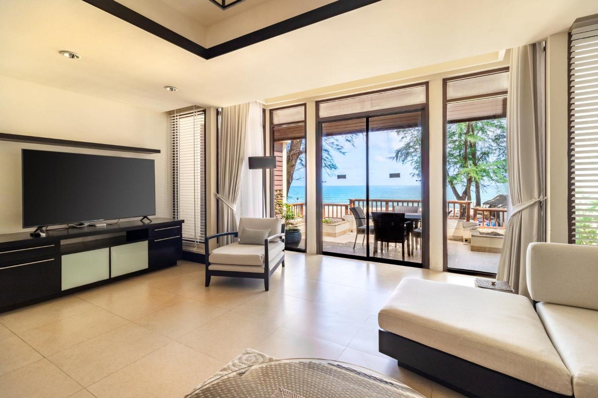Apartment 2 Bedrooms Beachfront Pool In Laguna *