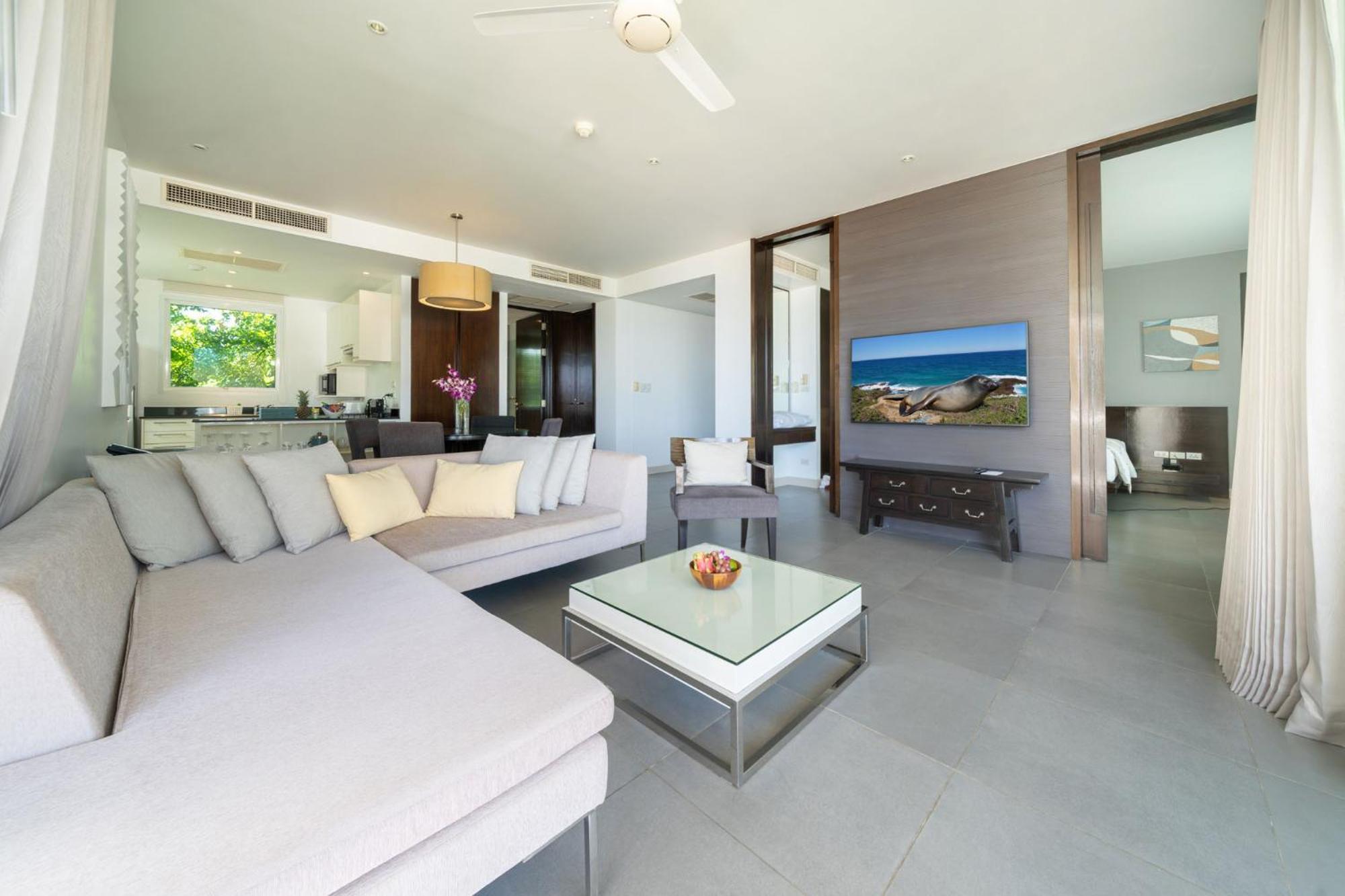 Beachfront 724 *