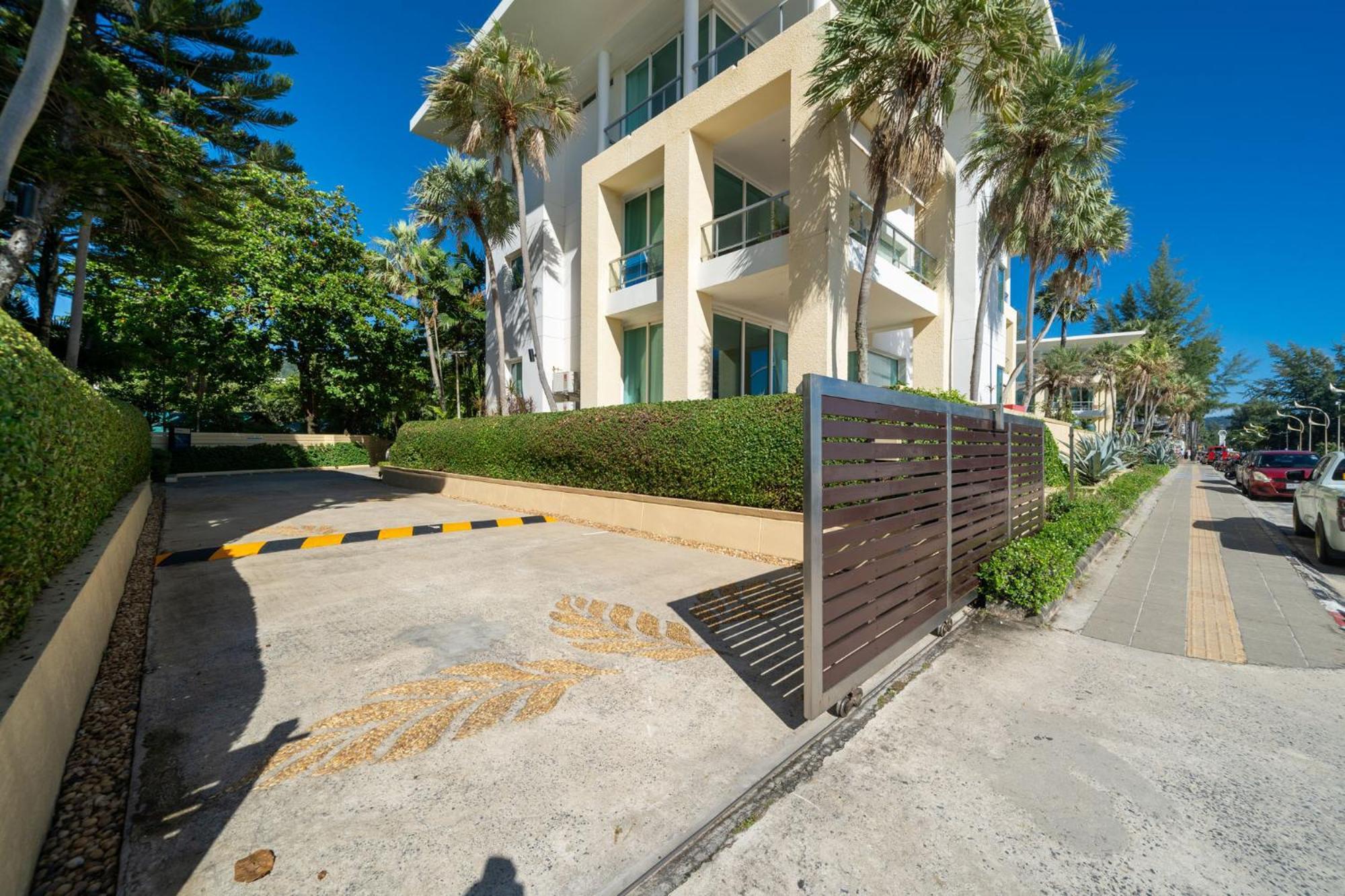 Apartment Beachfront 724 *