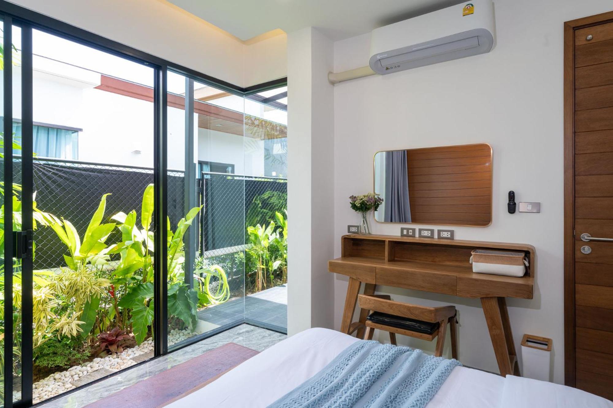 Stylish Pool In Chalong-phuket-2 Bedroom * Ban Suan (Phuket)