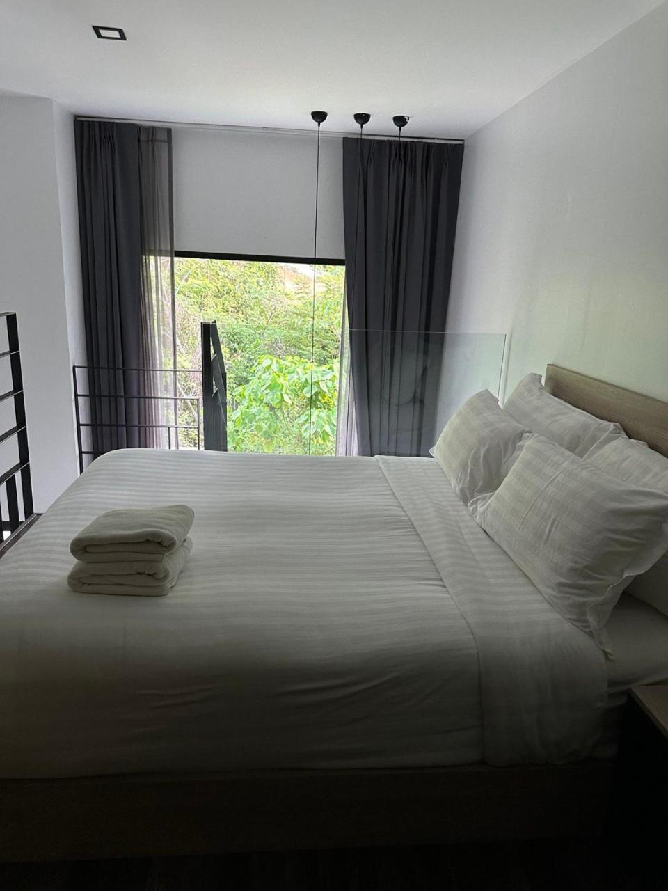 Duplex On Naiharn Apartment