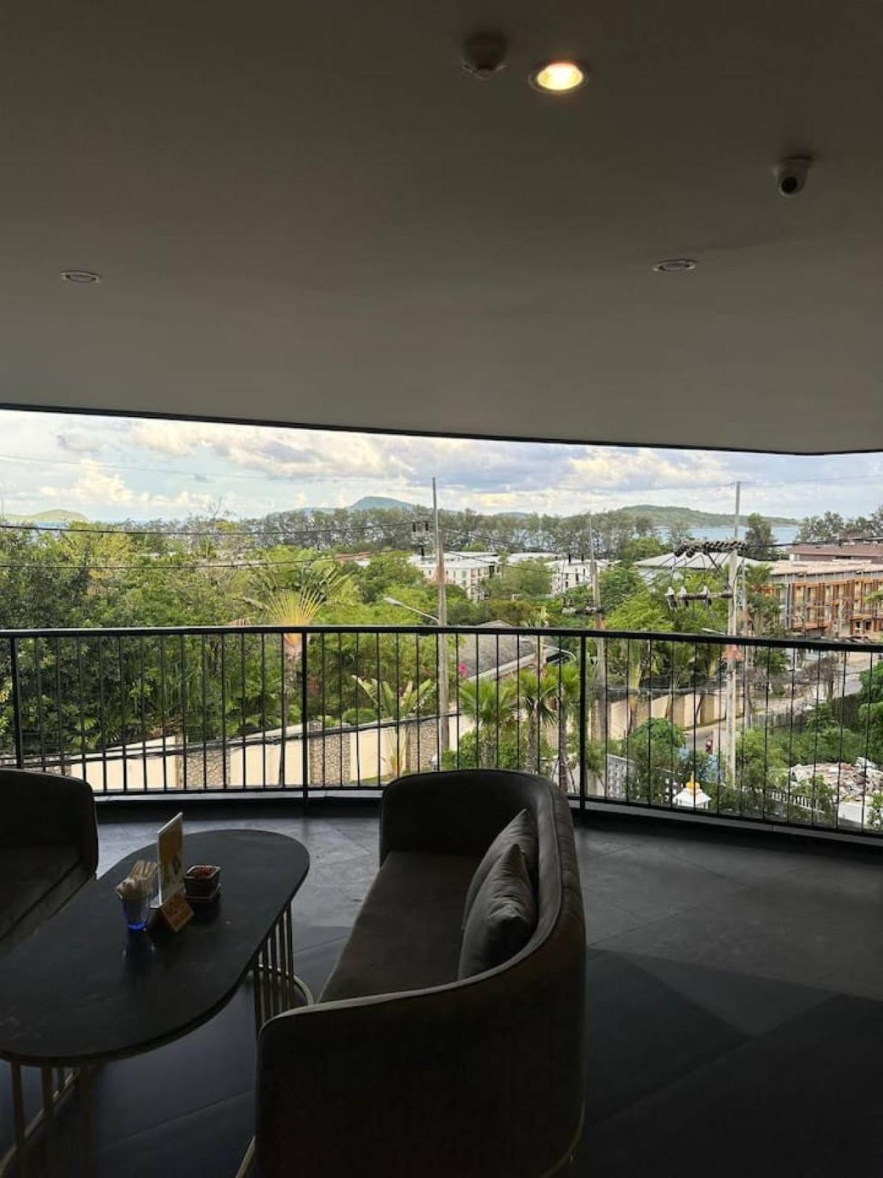 Spacious 600m From The Apartment Rawai