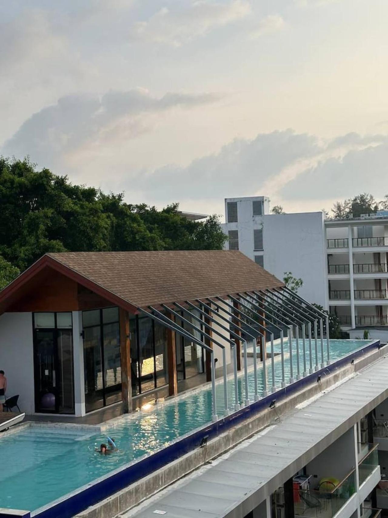 Palmyrah Surin Sea View *